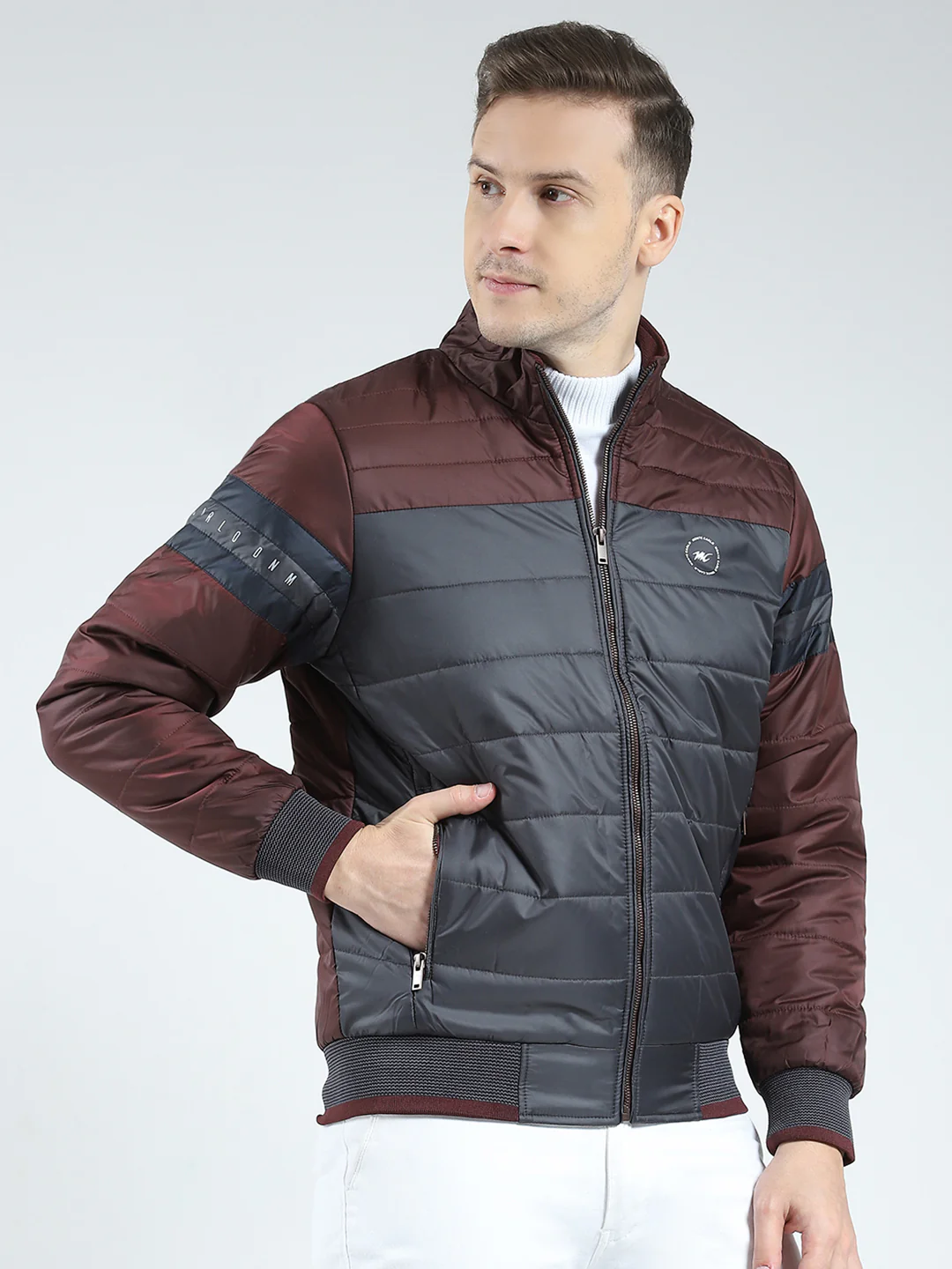 Men Maroon Solid Mock Neck Full Sleeve Jacket - Image 4