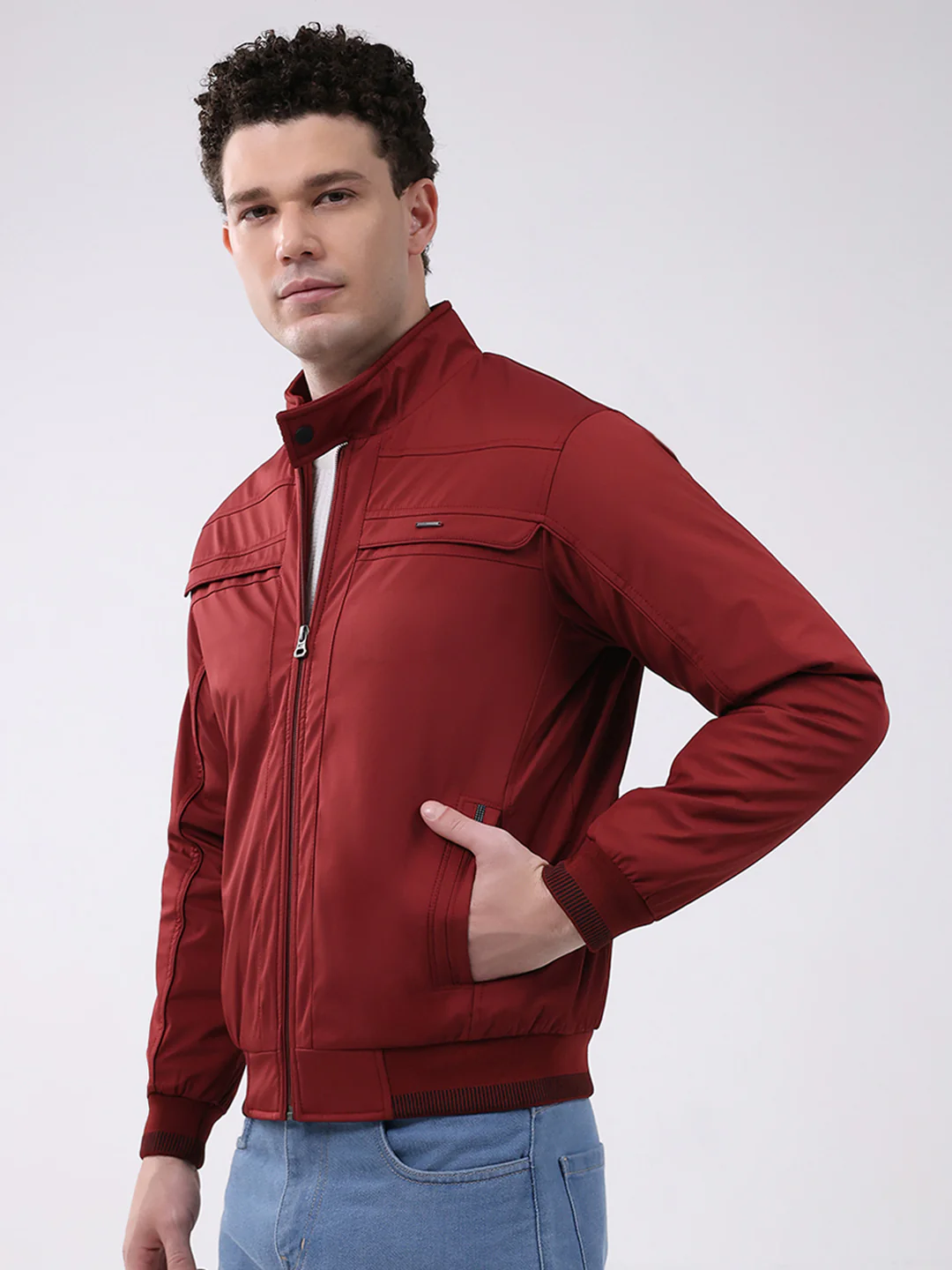 Men Maroon Solid Mock Neck Full Sleeve Jacket - Image 3