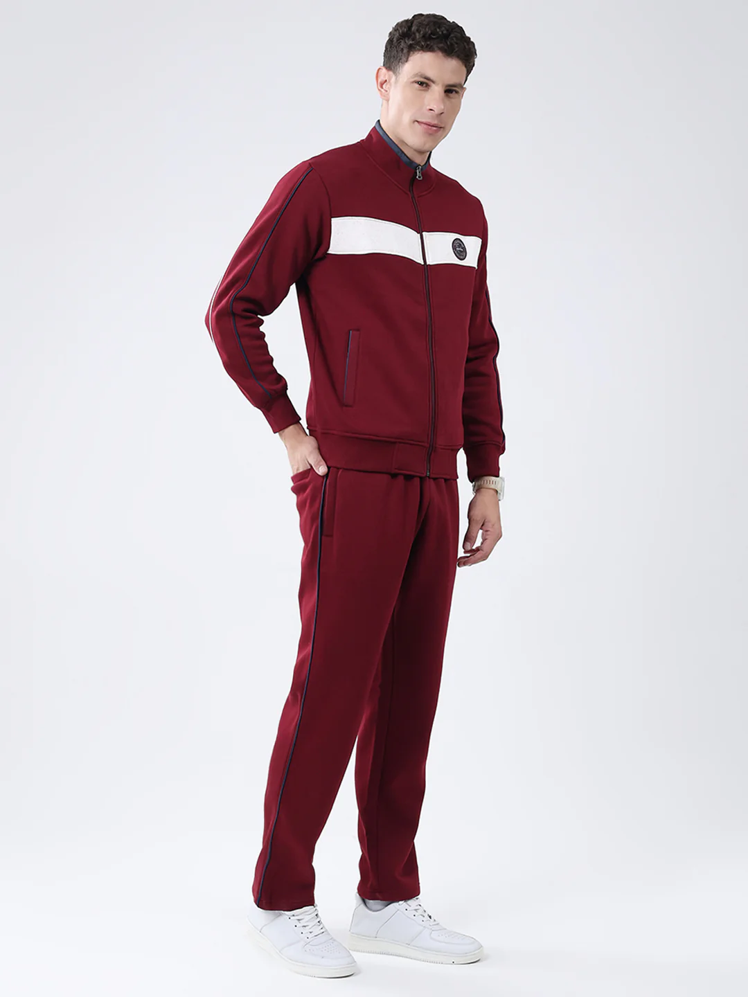 Men Maroon Solid Mock Neck Full Sleeve Winter Tracksuit - Image 4