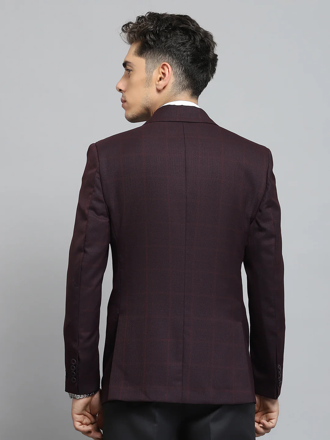 Men Maroon Solid Notch Lapel Collar Full Sleeve Blazer - Image 5