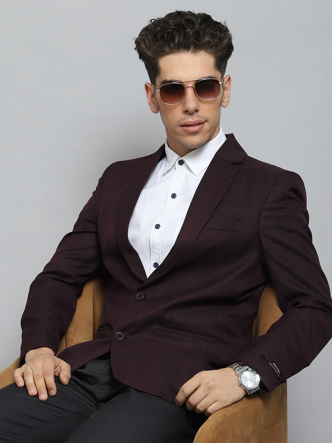 Men Maroon Solid Notch Lapel Collar Full Sleeve Blazer - Image 6