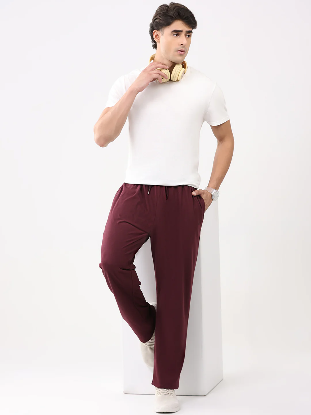 Men Maroon Solid Regular Fit Lower - Image 2