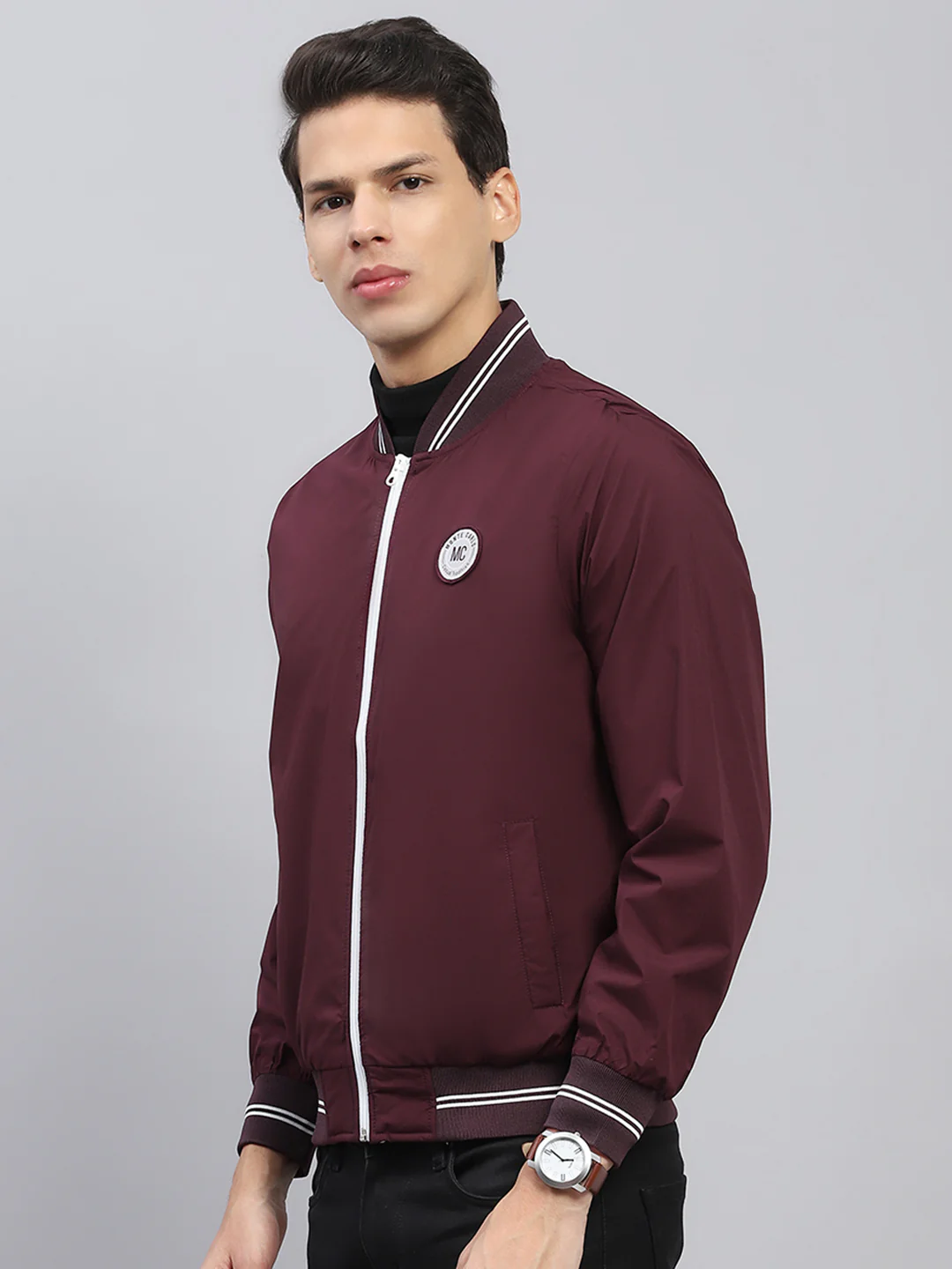 Men Maroon Solid Round Neck Full Sleeve Jacket - Image 3