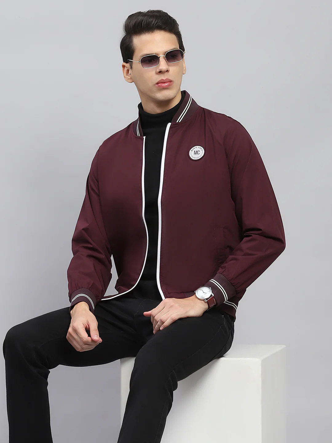 Men Maroon Solid Round Neck Full Sleeve Jacket - Image 6