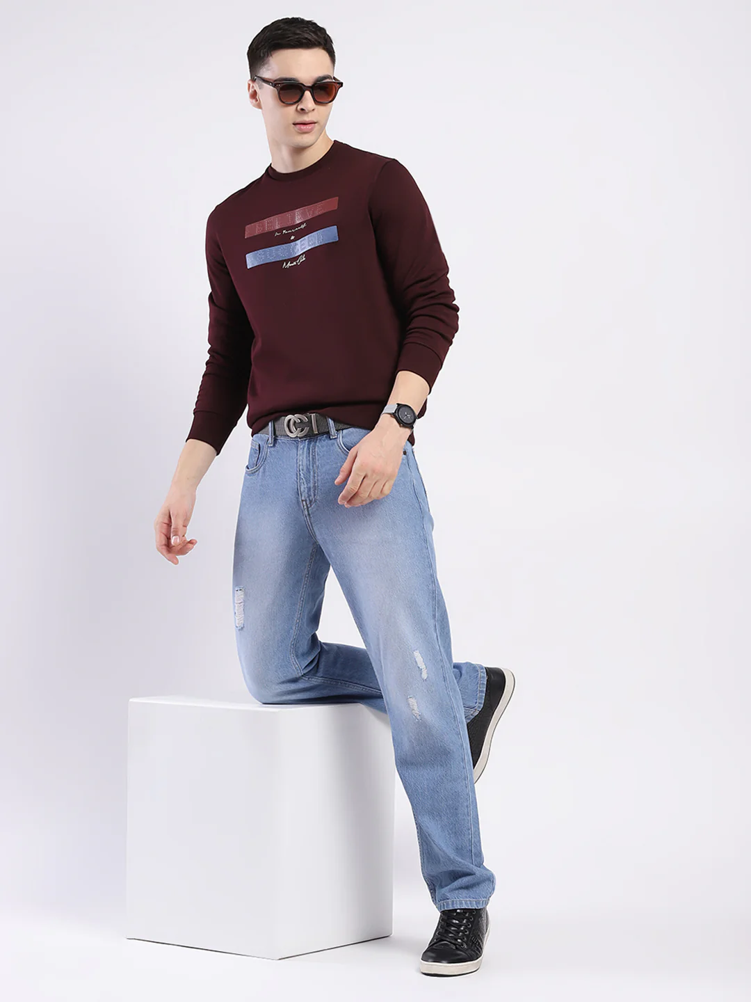 Men Maroon Solid Round Neck Full Sleeve Sweatshirt - Image 2
