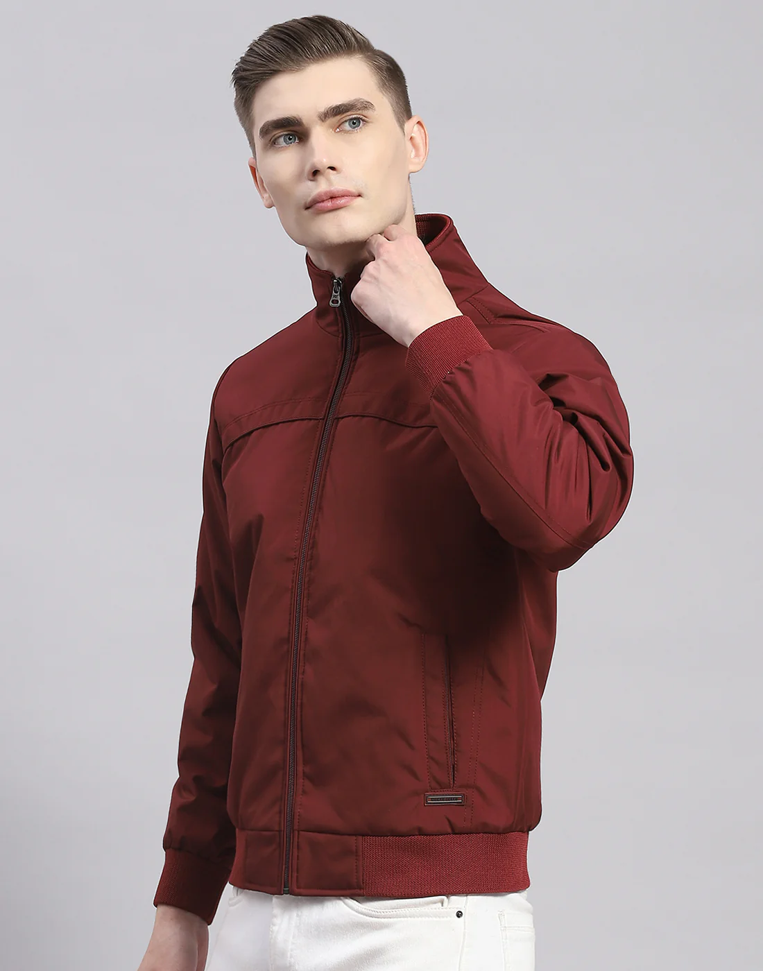 Men Maroon Solid Stand Collar Full Sleeve Jacket - Image 3