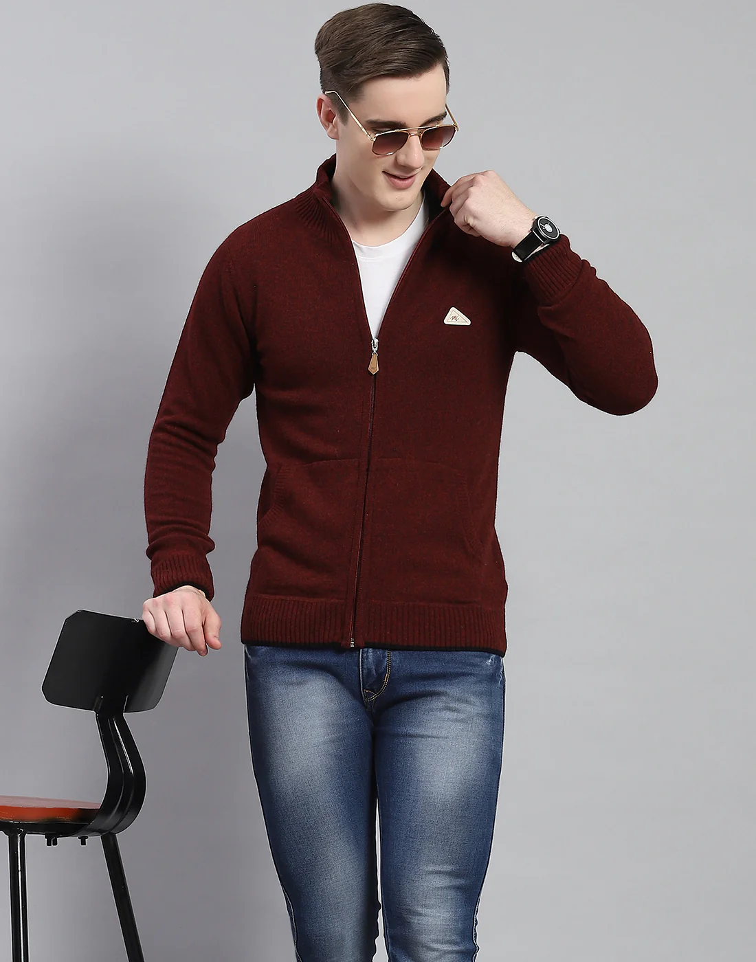 Men Maroon Solid Stand Collar Full Sleeve Pullover - Image 2