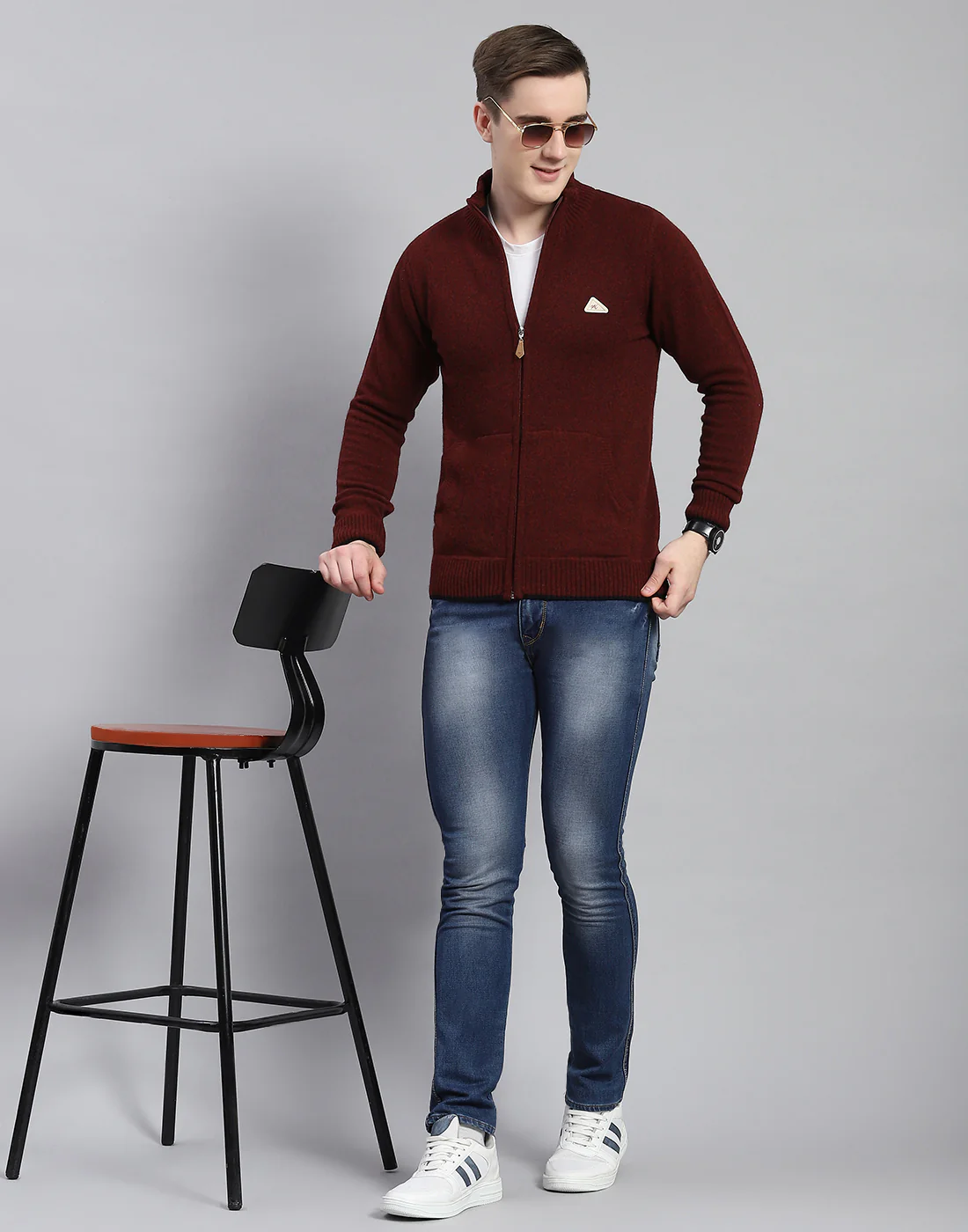 Men Maroon Solid Stand Collar Full Sleeve Pullover - Image 3
