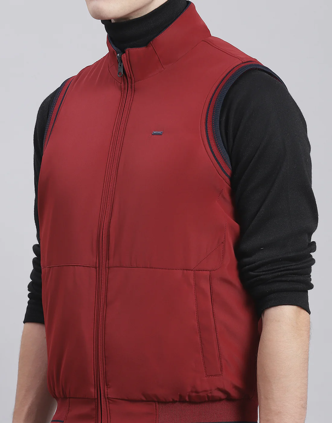 Men Maroon Solid Stand Collar Sleeveless Jacket - Image 8
