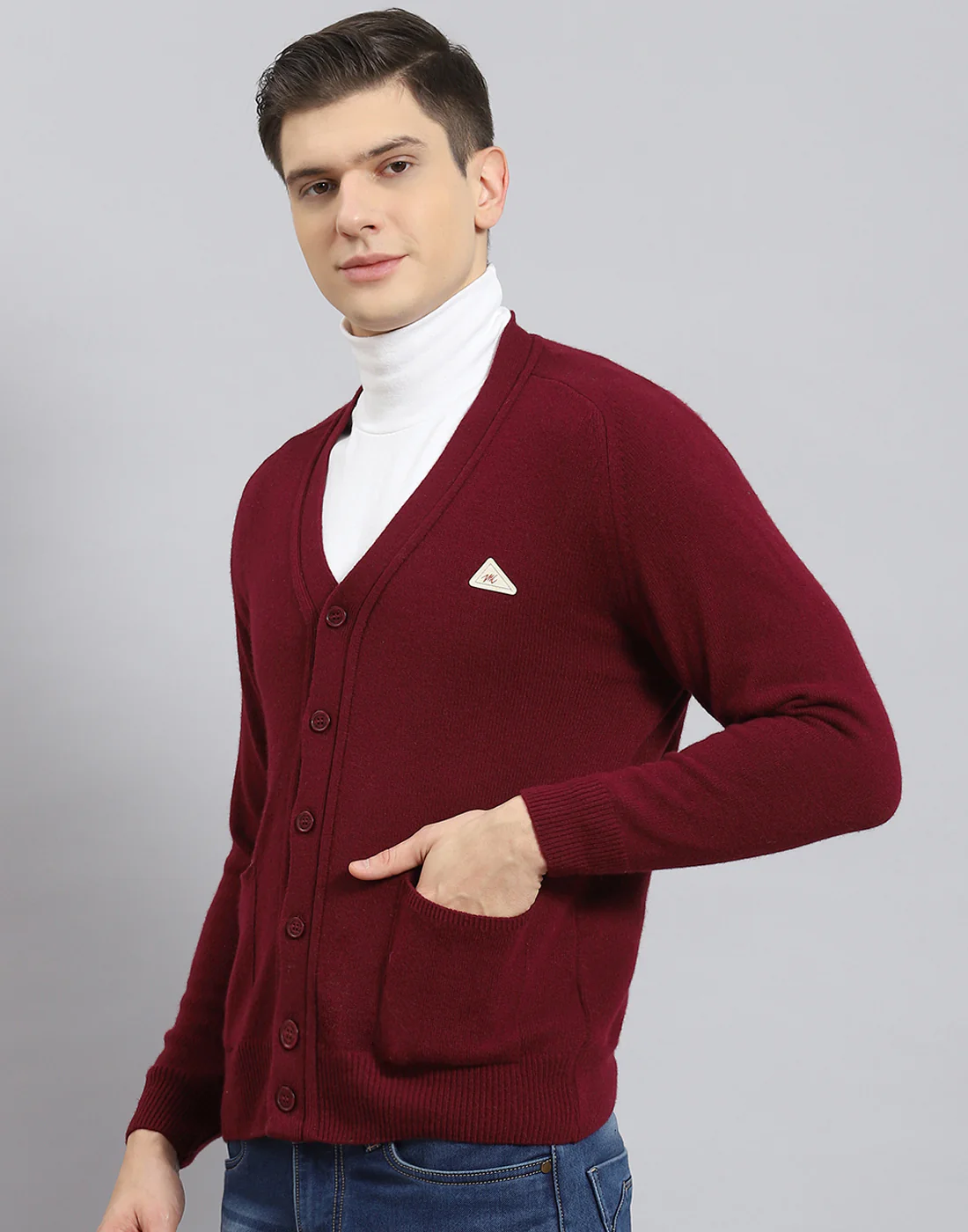 Men Maroon Solid V Neck Full Sleeve Cardigan - Image 4