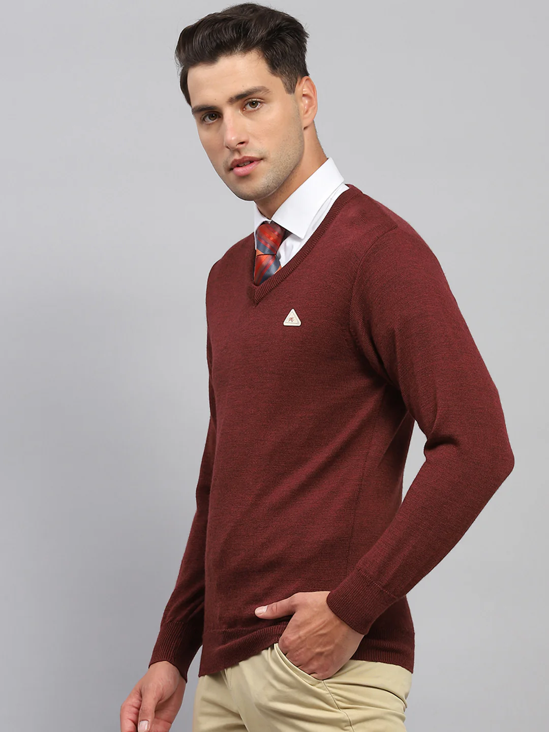 Men Maroon Solid V Neck Full Sleeve Pullover - Image 3