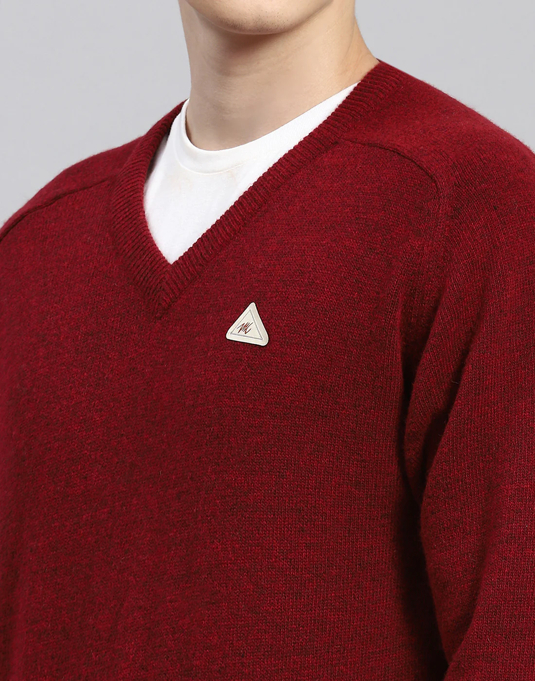 Men Maroon Solid V Neck Full Sleeve Pullover - Image 6