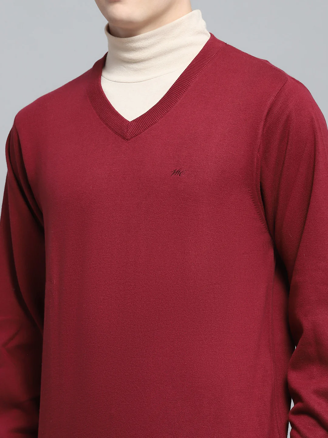 Men Maroon Solid V Neck Full Sleeve Pullover - Image 6
