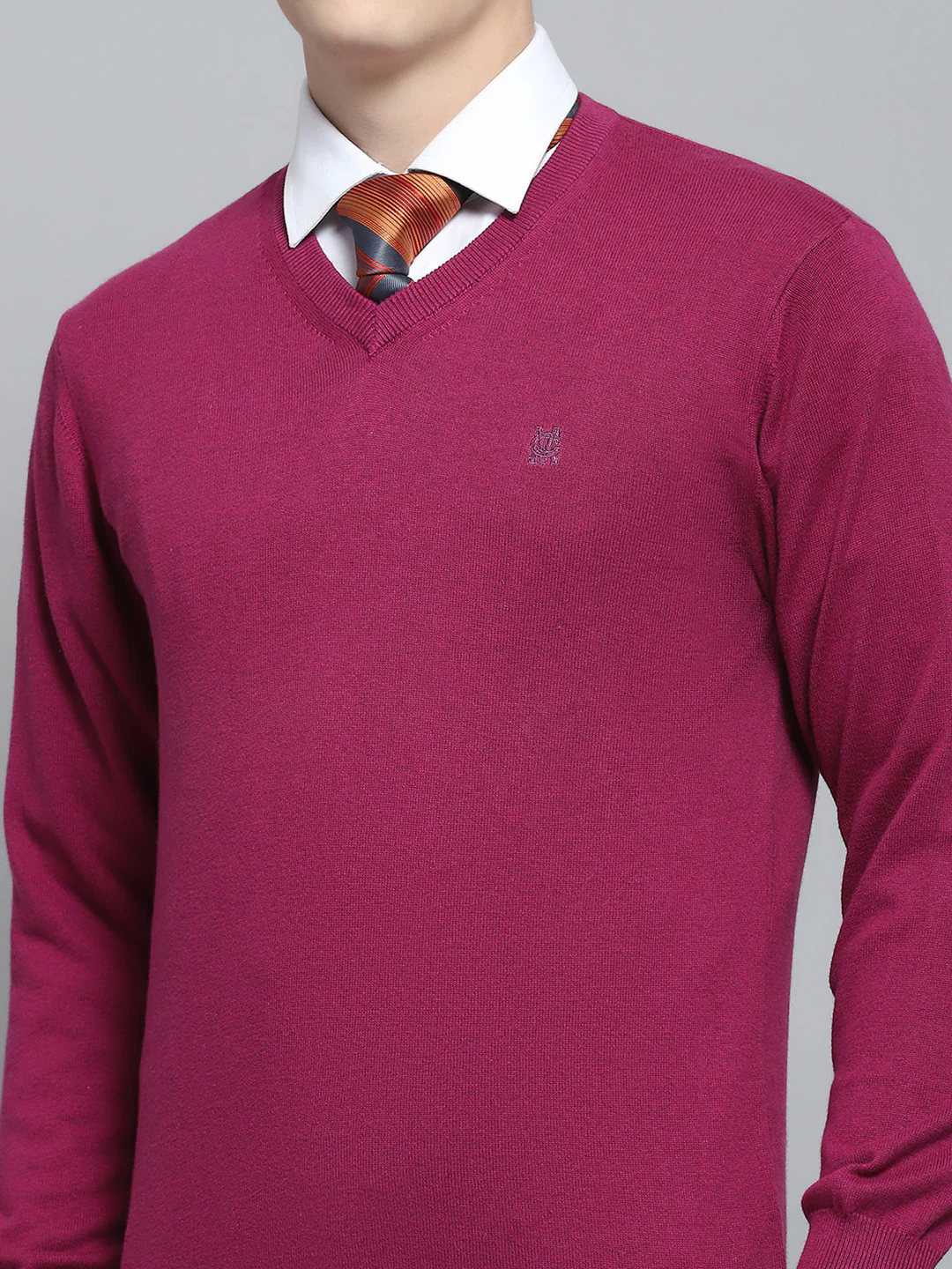 Men Maroon Solid V Neck Full Sleeve Pullover - Image 7