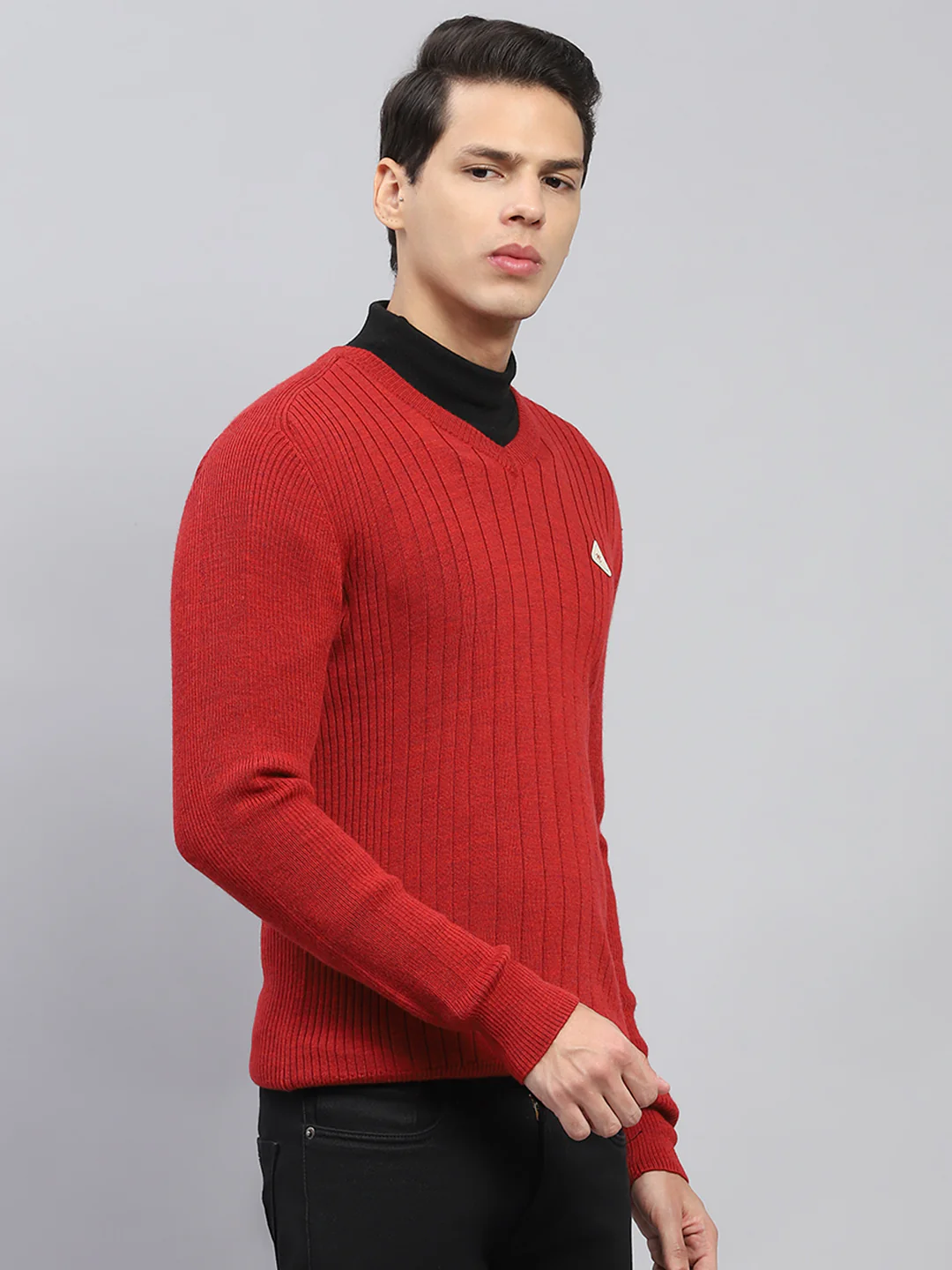 Men Maroon Solid V Neck Full Sleeve Pullover - Image 4