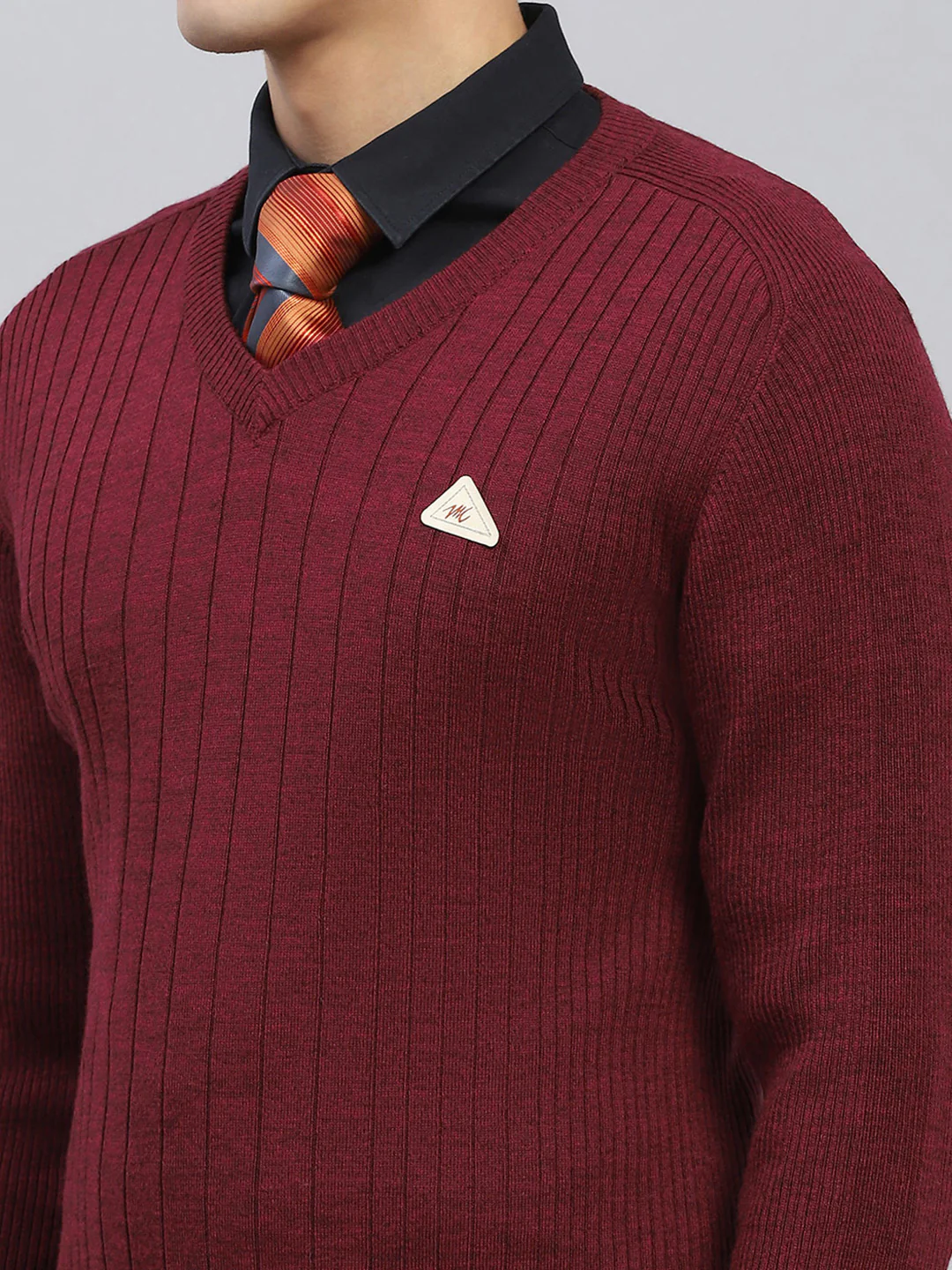 Men Maroon Solid V Neck Full Sleeve Pullover - Image 7