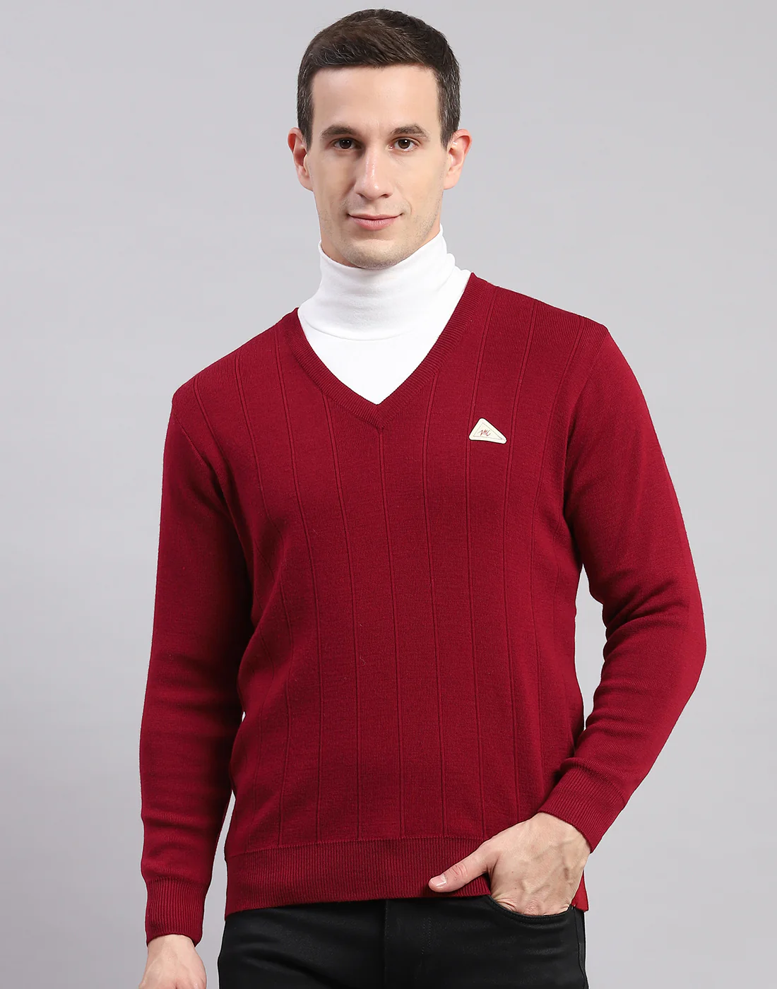 Men Maroon Solid V Neck Full Sleeve Pullover - Image 2
