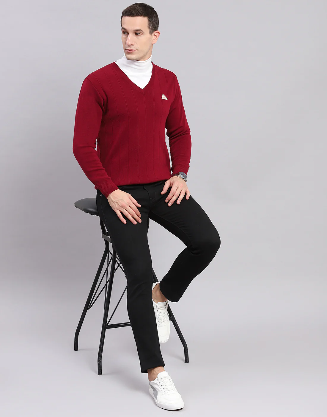 Men Maroon Solid V Neck Full Sleeve Pullover - Image 6