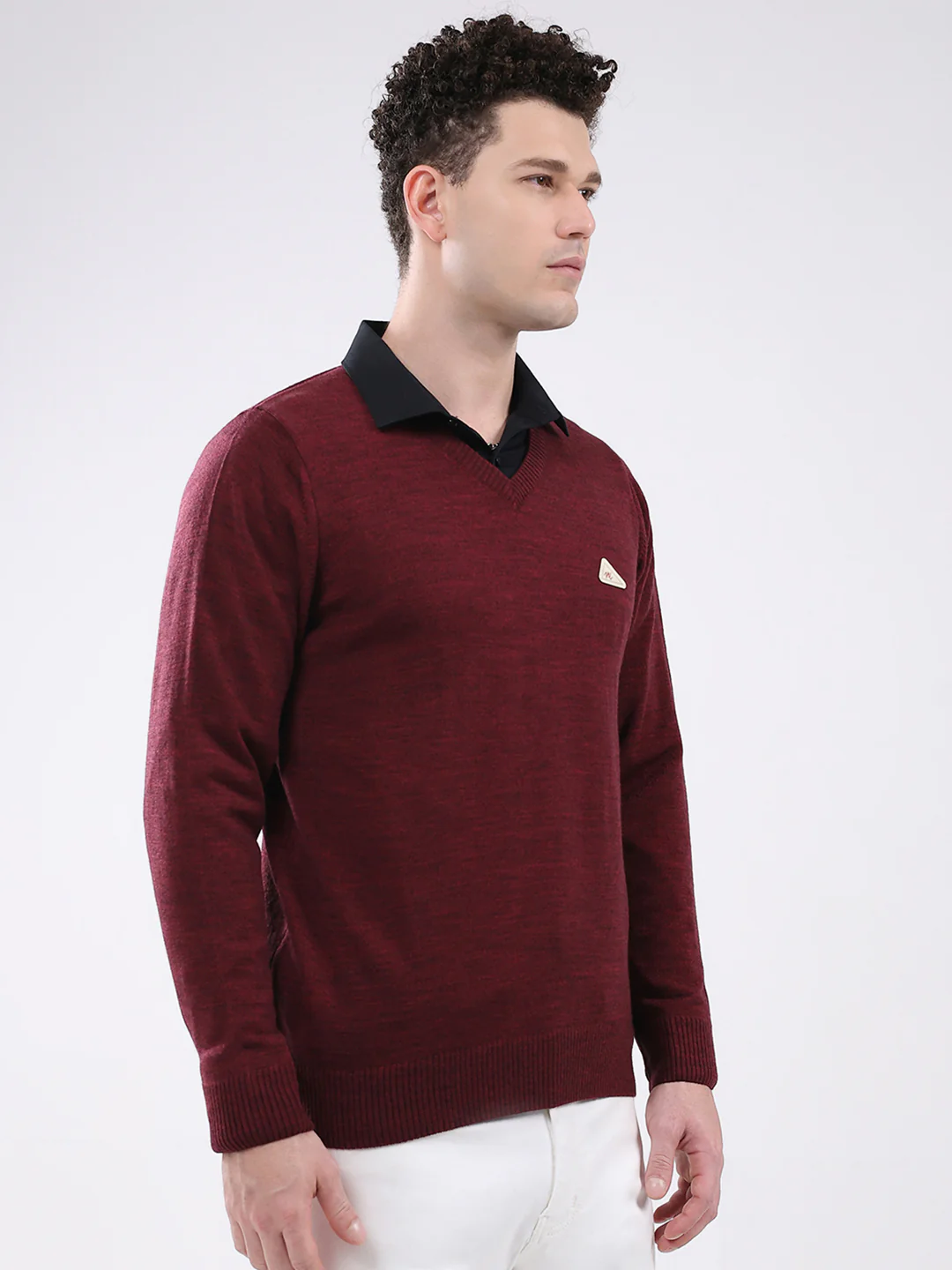 Men Maroon Solid V Neck Full Sleeve Pullover - Image 4