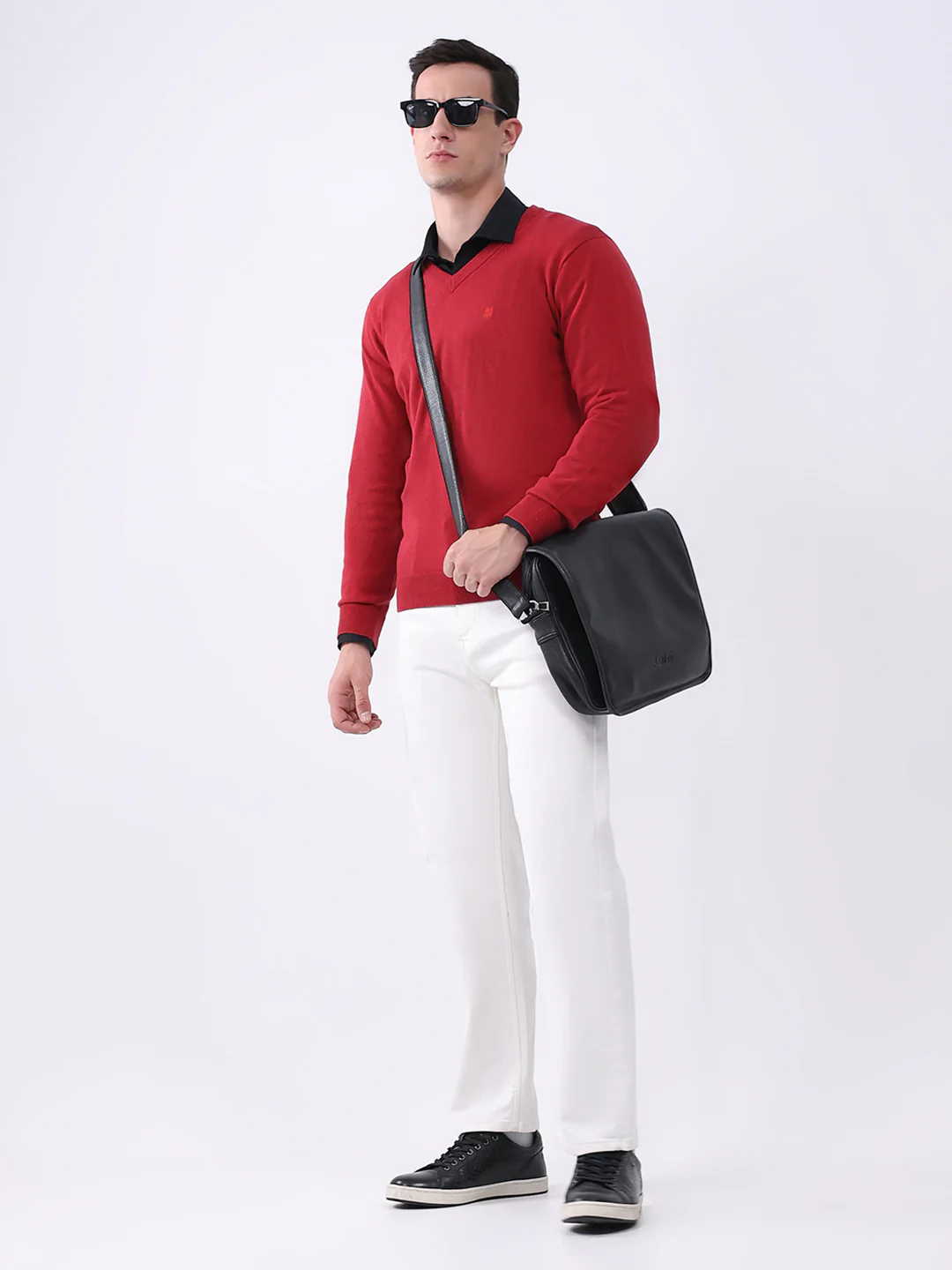 Men Maroon Solid V Neck Full Sleeve Pullover - Image 2