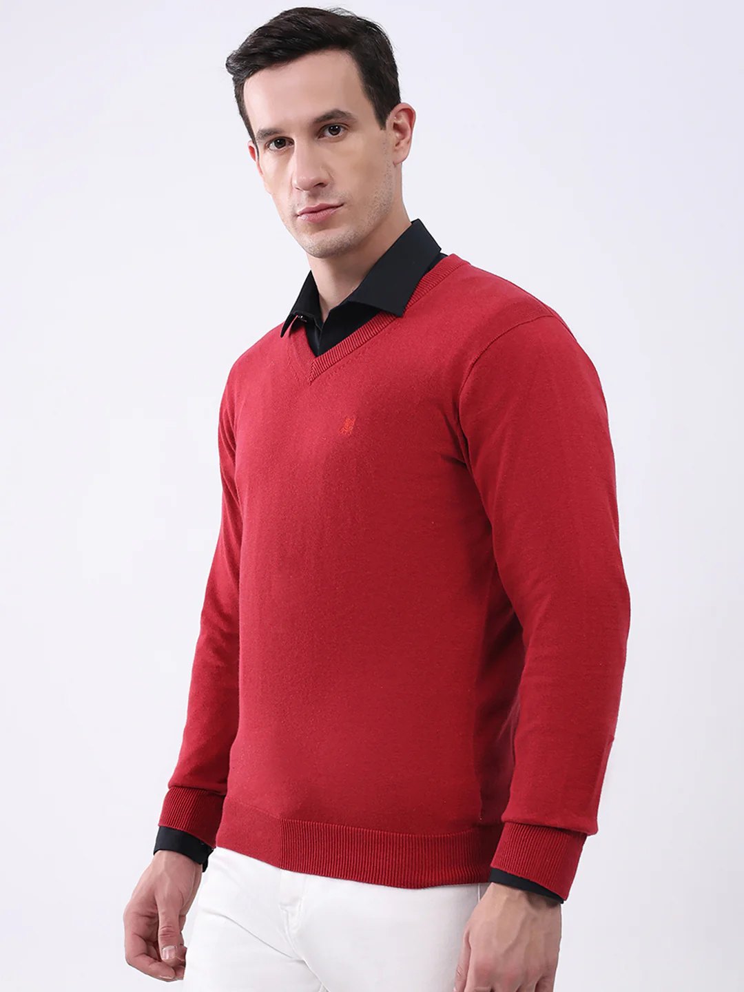 Men Maroon Solid V Neck Full Sleeve Pullover - Image 3