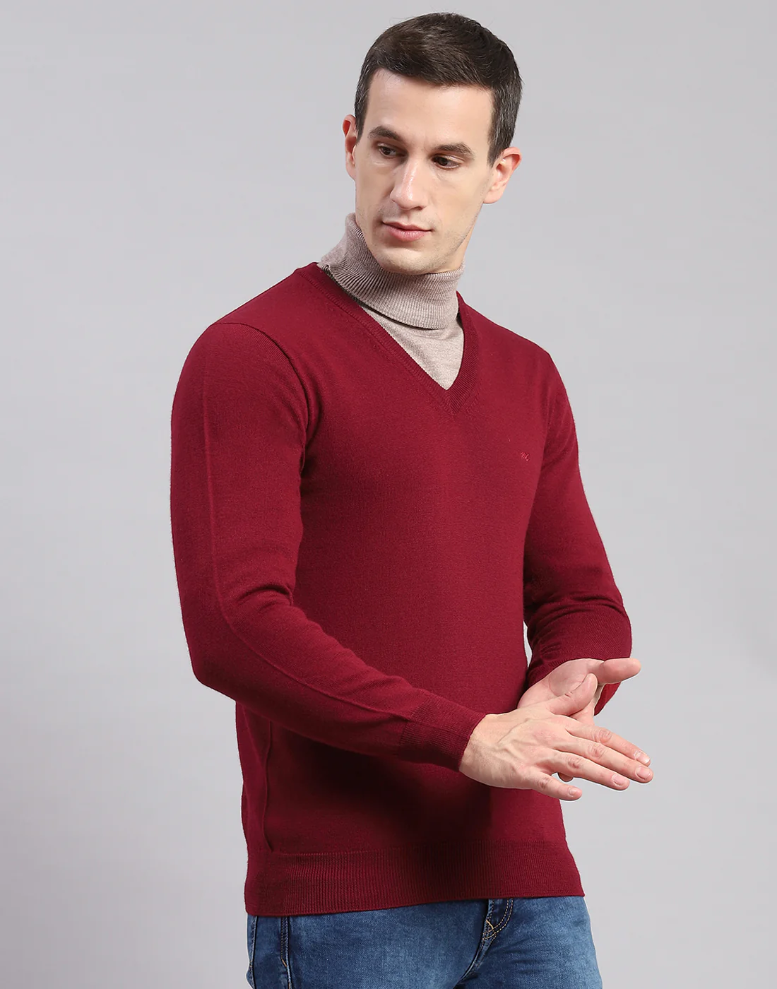 Men Maroon Solid V Neck Full Sleeve Sweaters/Pullovers - Image 4