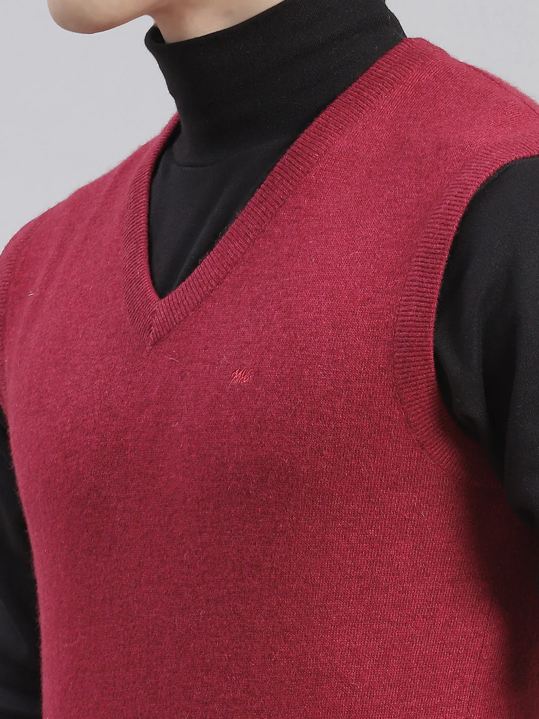Men Maroon Solid V Neck Sleeveless Sweaters/Pullovers - Image 6