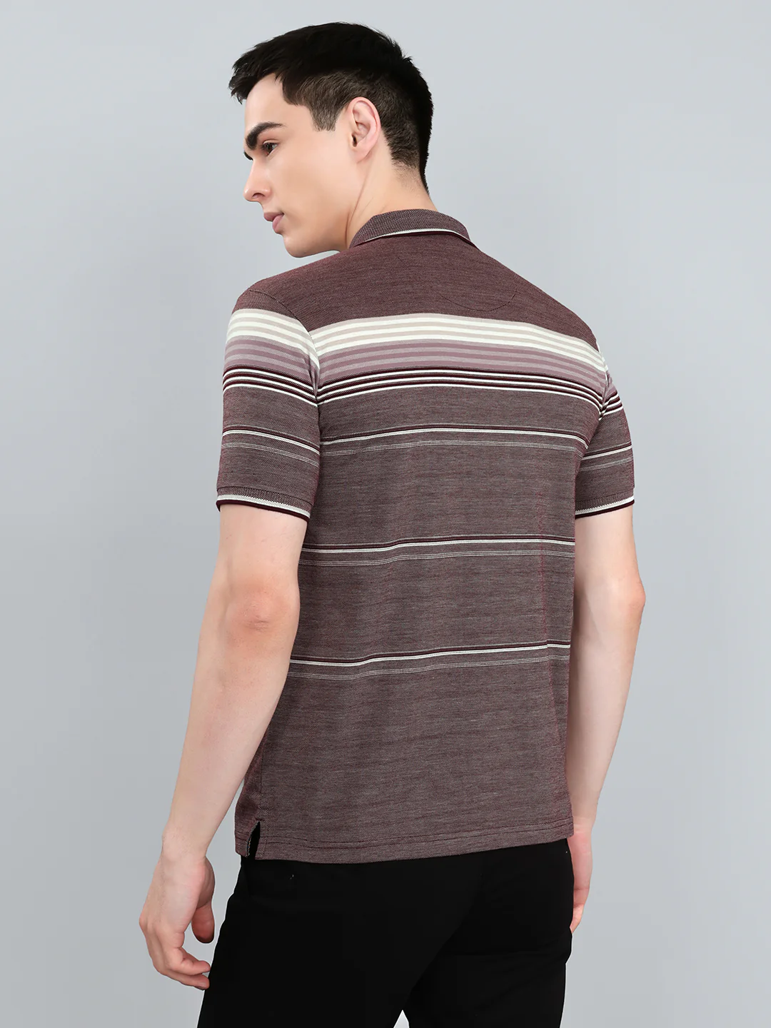 Men Maroon Stripe Collar Half Sleeve T-Shirt - Image 4