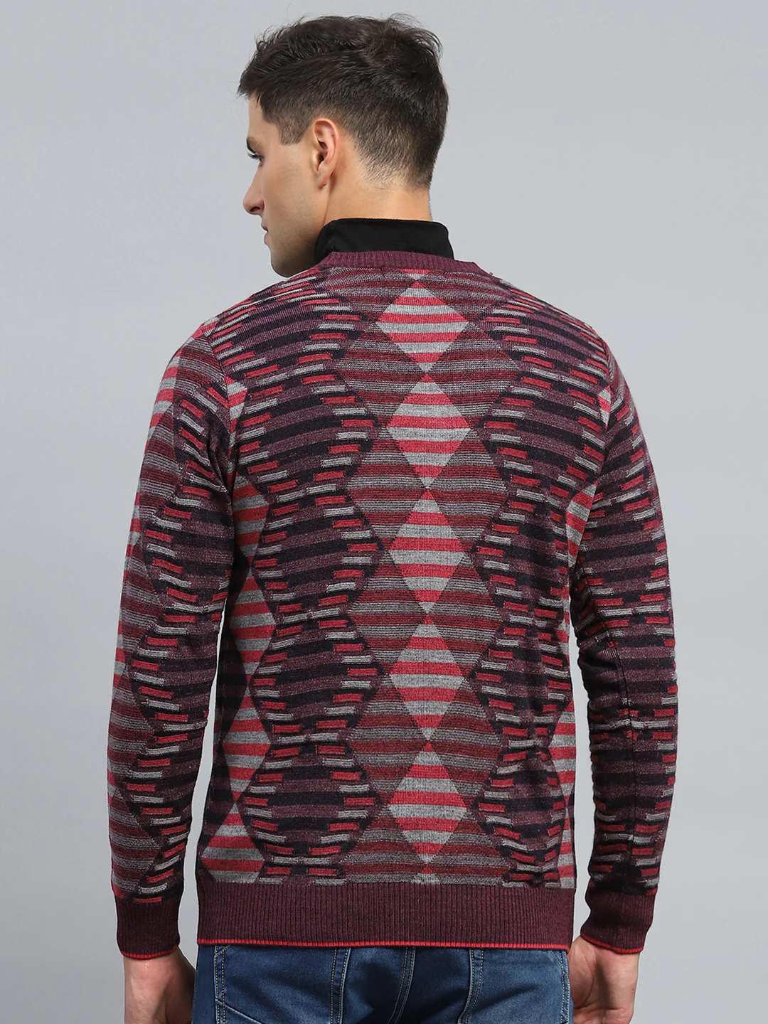 Men Maroon Stripe V Neck Full Sleeve Pullover - Image 5