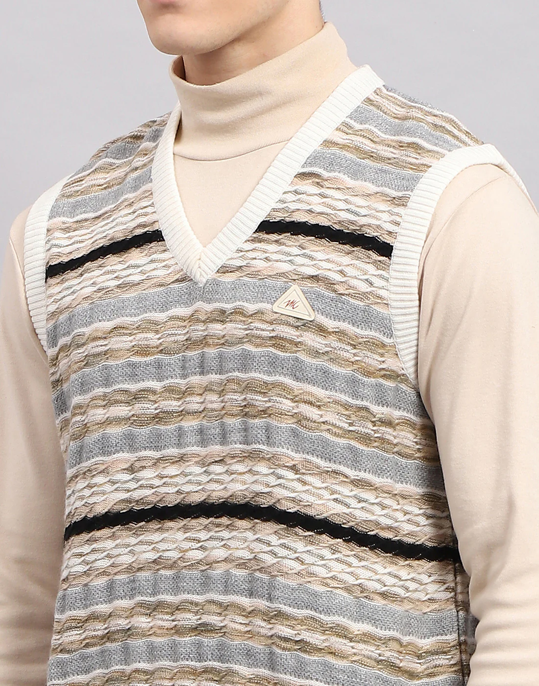 Men Multicolor Stripe V Neck Sleeveless Sweater - Image 7