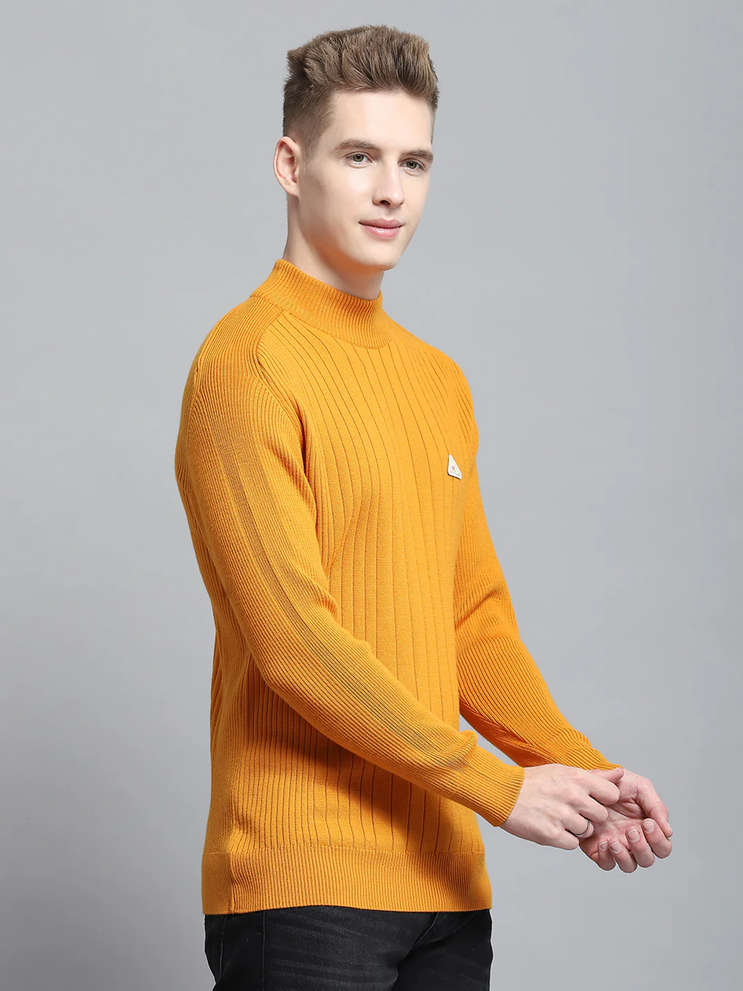 Men Mustard Solid Mock Neck Full Sleeve Pullover - Image 4