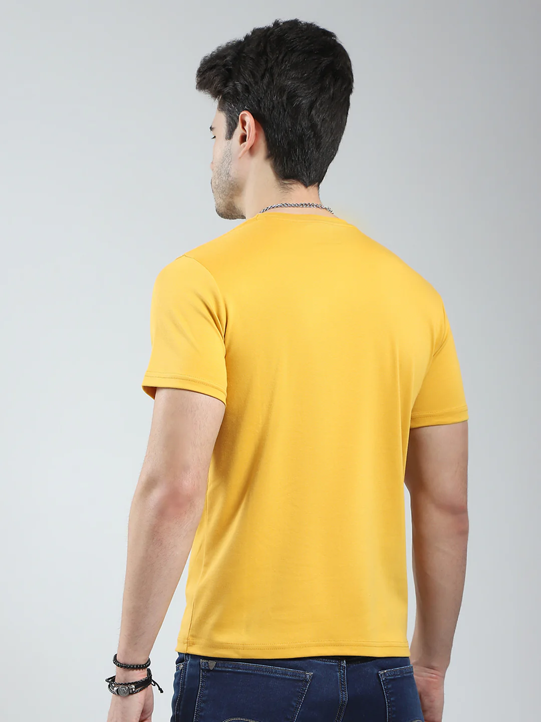 Men Mustard Solid Round Neck Half Sleeve T-Shirt - Image 5