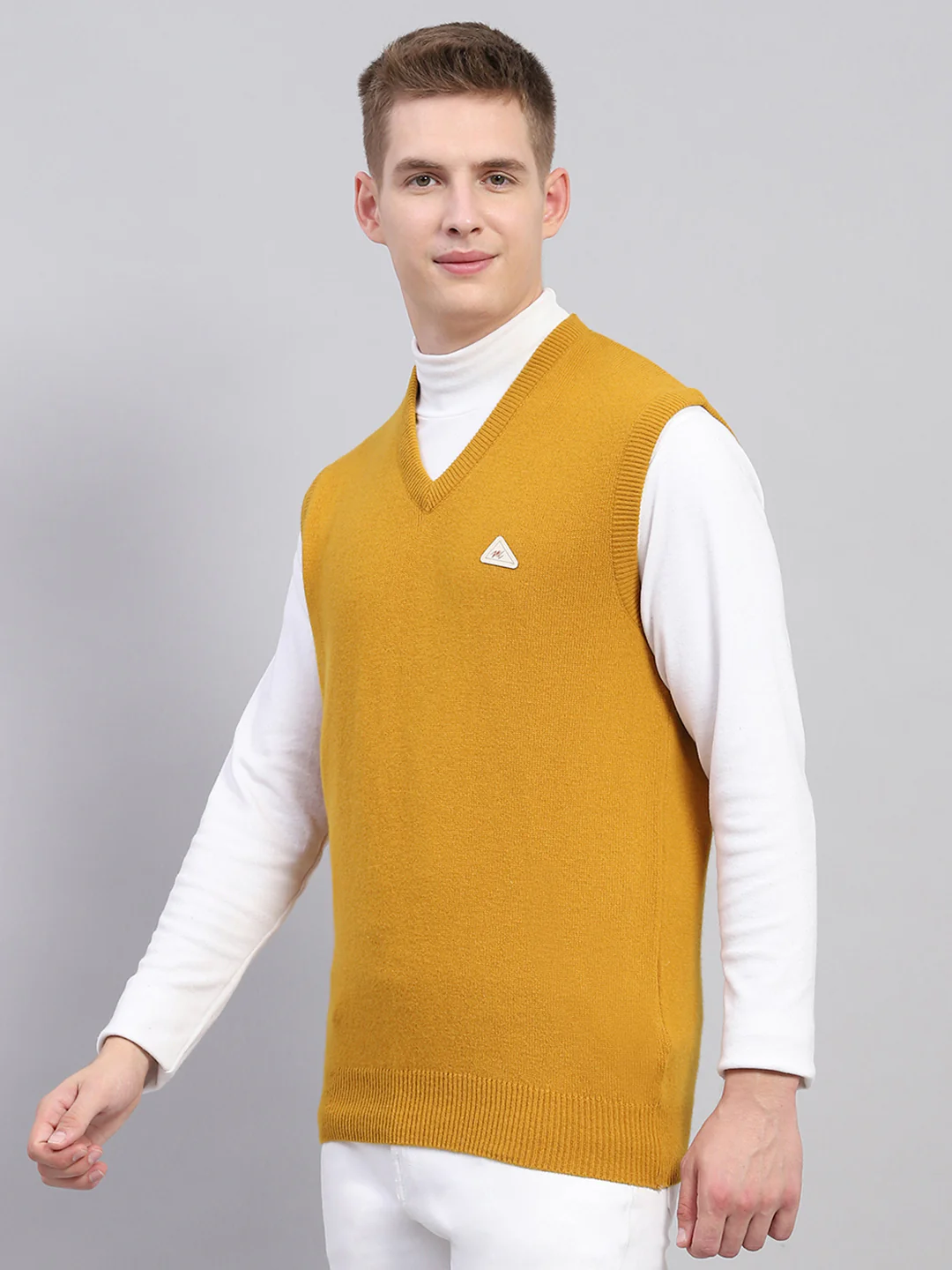 Men Mustard Solid V Neck Sleeveless Sweater - Image 3