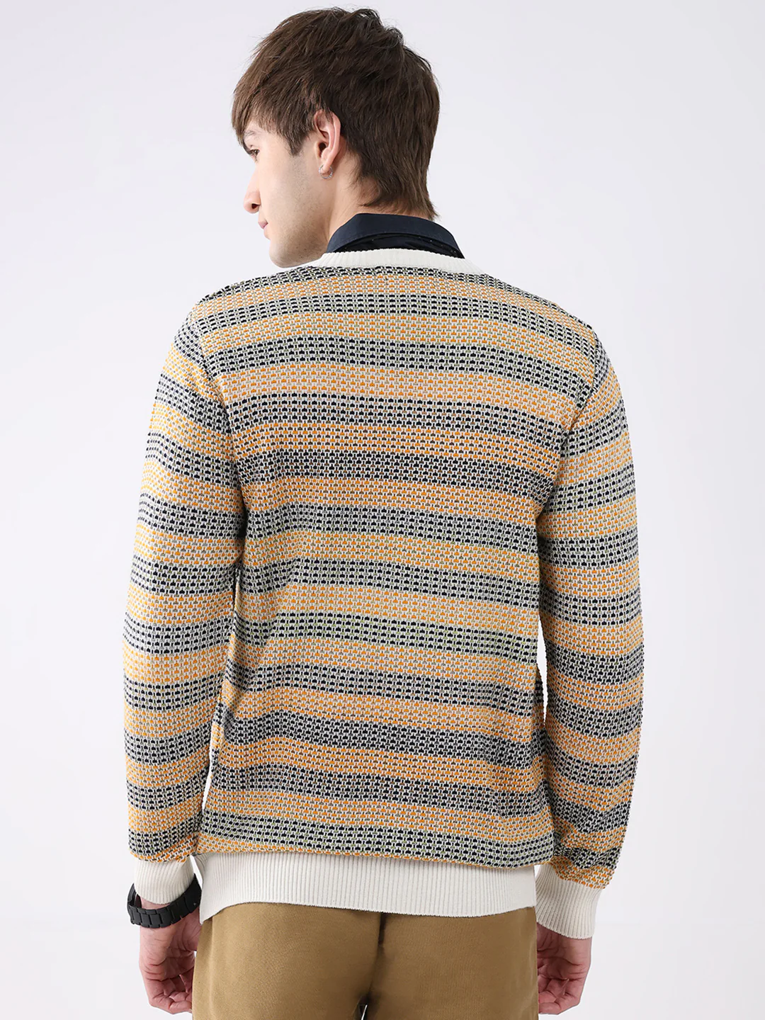 Men Mustard & White Self Design V Neck Full Sleeve Pullover - Image 5