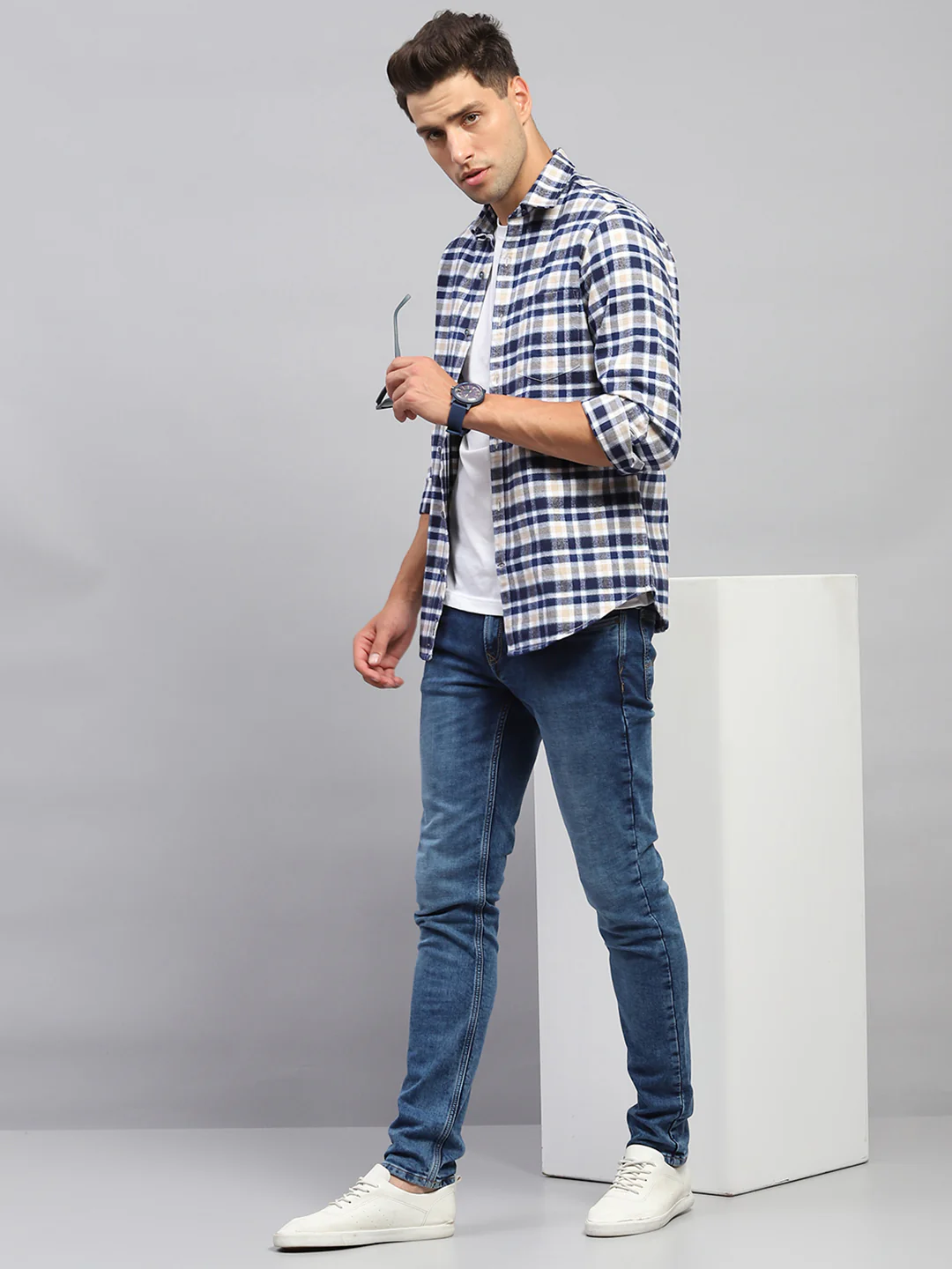Men Navy Blue Check Collar Full Sleeve Shirt - Image 2