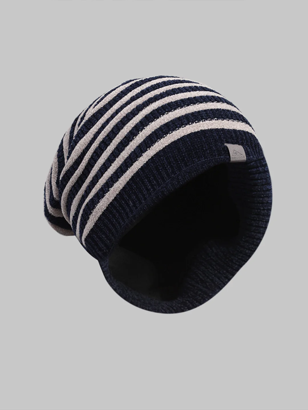 Men Navy Blue Printed Blend Wool Cap - Image 2