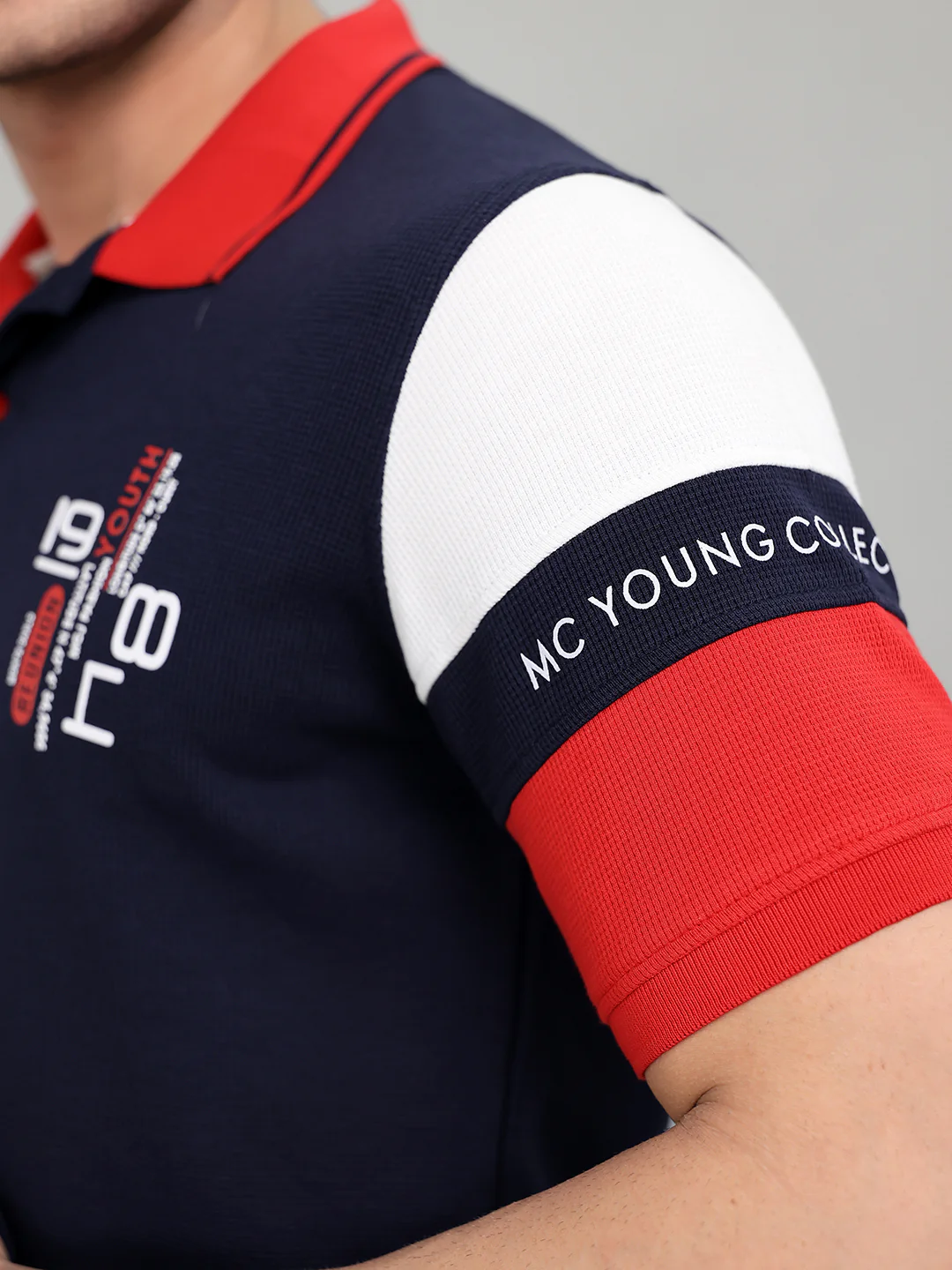 Men Navy Blue Printed Collar Half Sleeve T-Shirt - Image 4