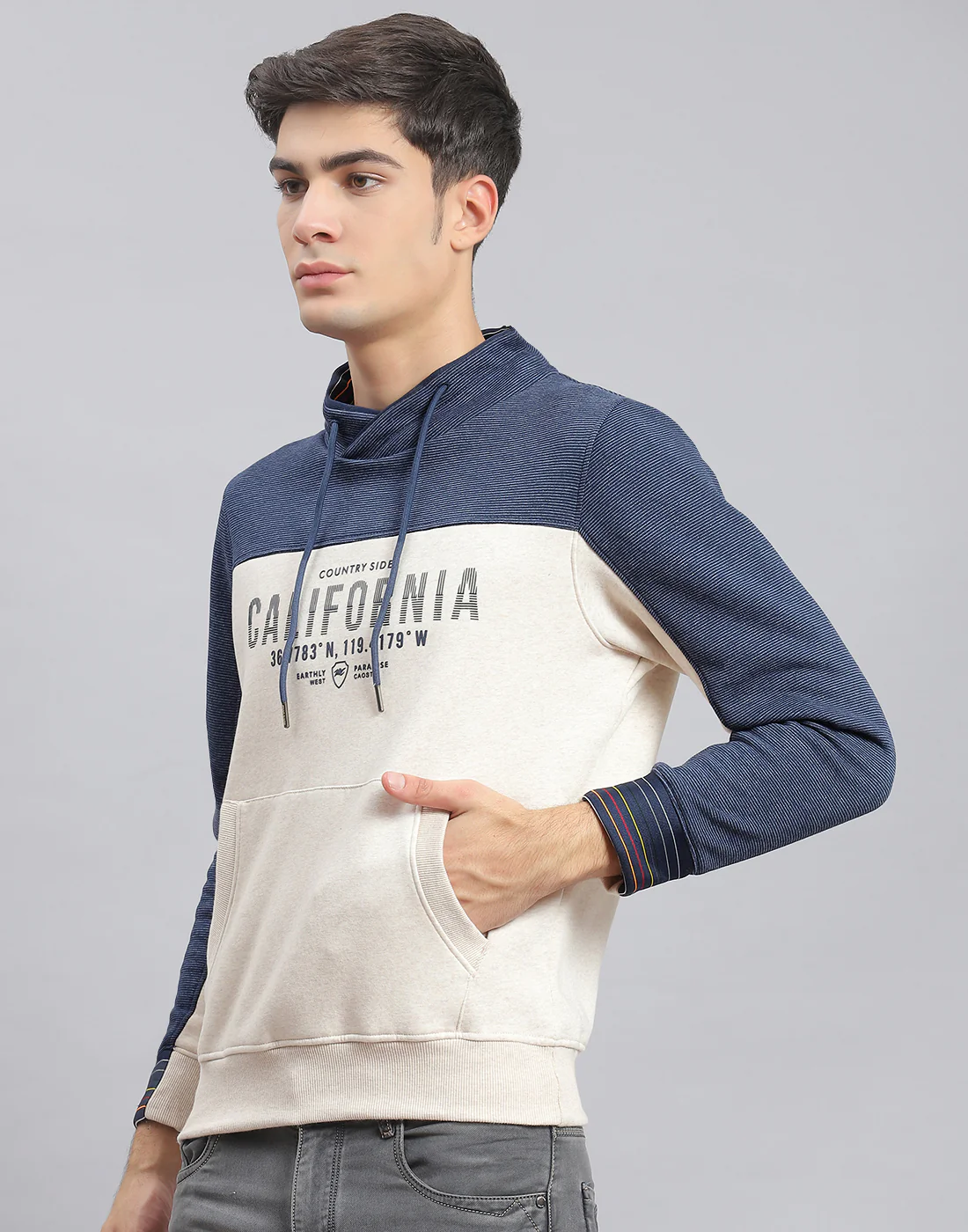 Men Navy Blue Printed F Neck Full Sleeve Sweatshirt - Image 3