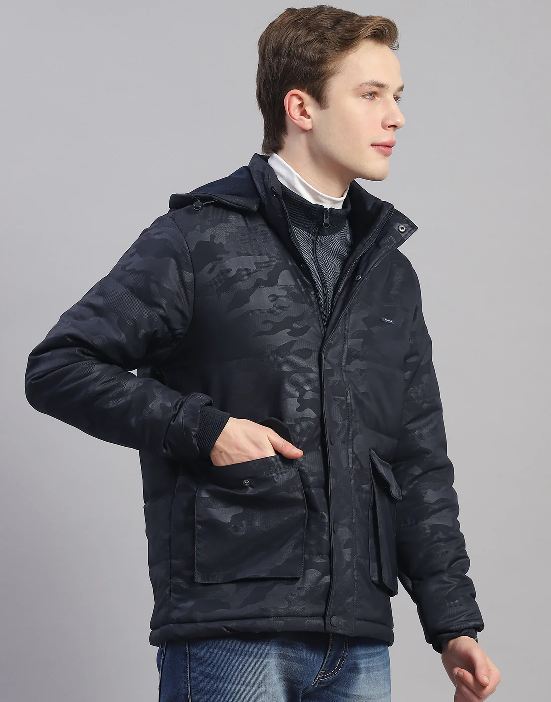 Men Navy Blue Printed Hooded Full Sleeve Jacket - Image 4