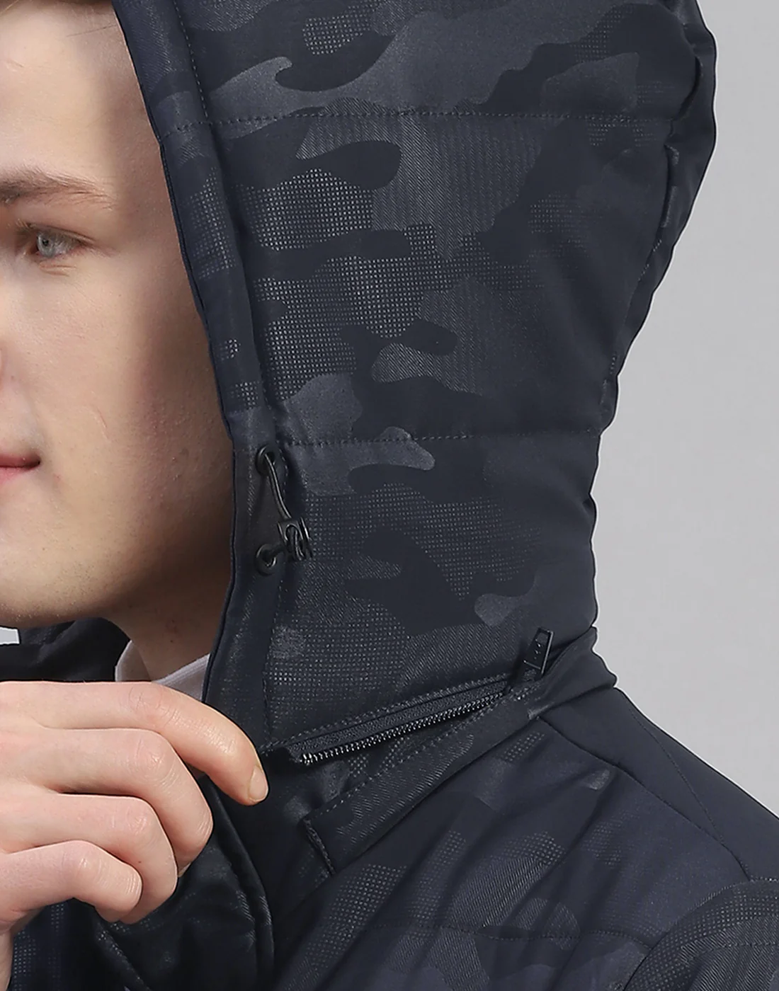 Men Navy Blue Printed Hooded Full Sleeve Jacket - Image 9