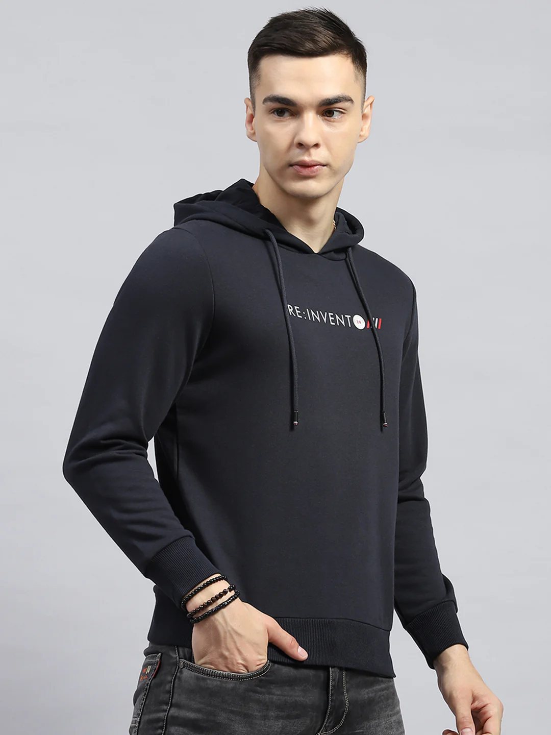Men Navy Blue Printed Hooded Full Sleeve Sweatshirt - Image 4