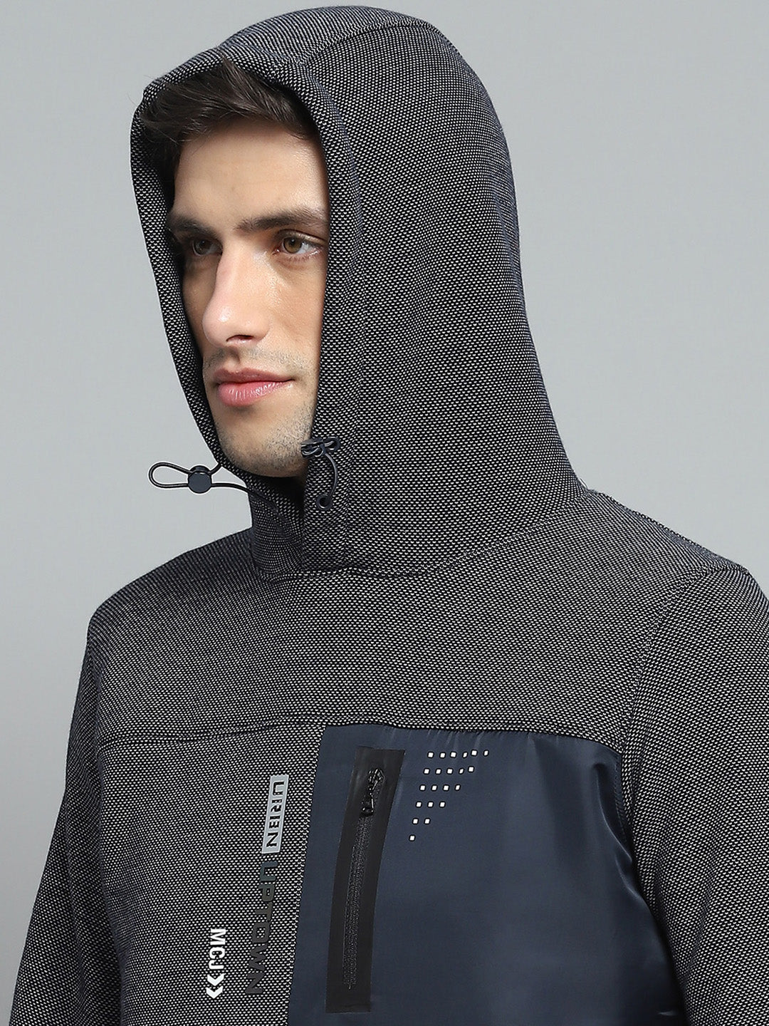 Men Navy Blue Printed Hooded Full Sleeve Sweatshirt - Image 7