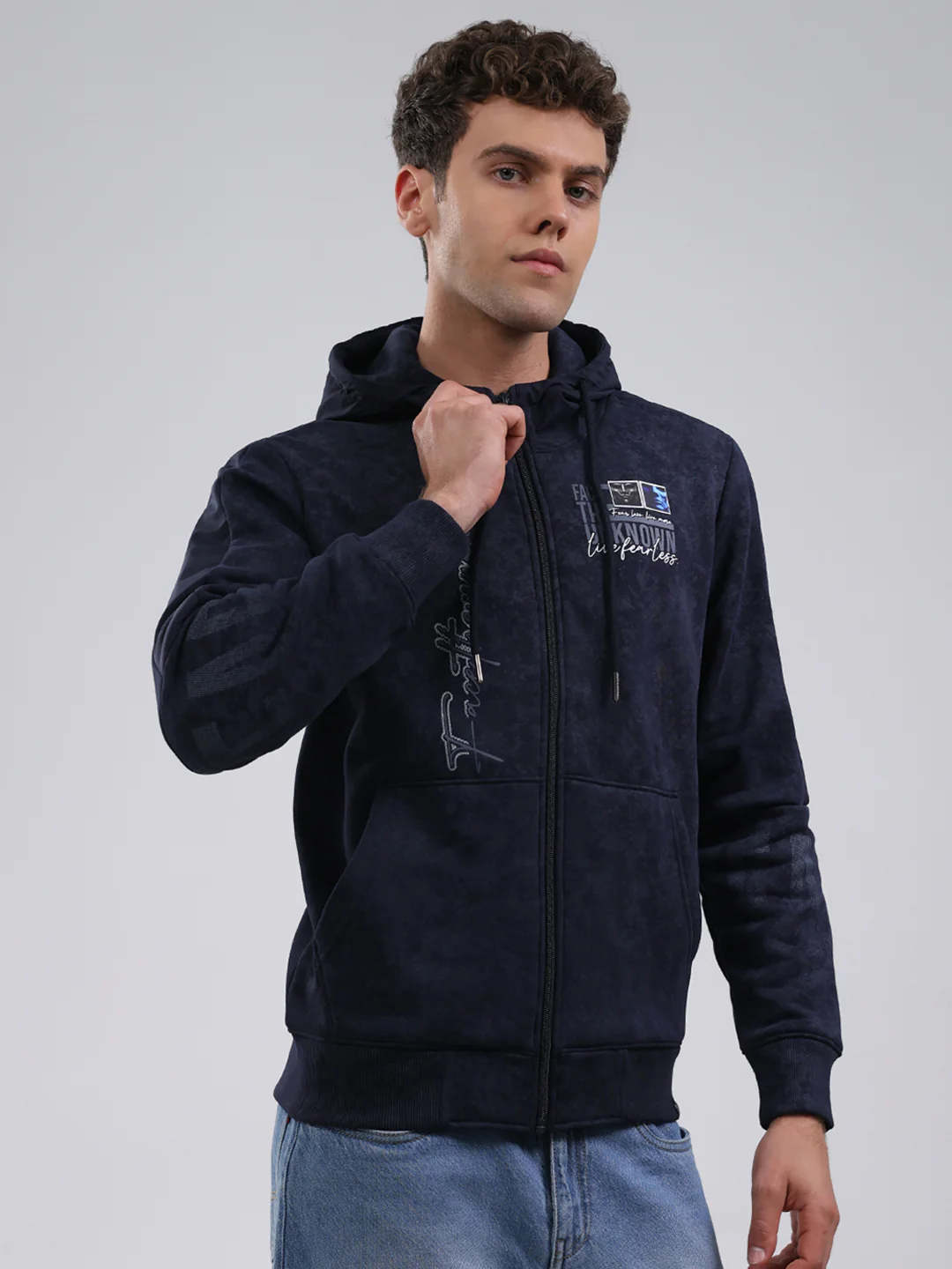 Men Navy Blue Printed Hooded Full Sleeve Sweatshirt - Image 4