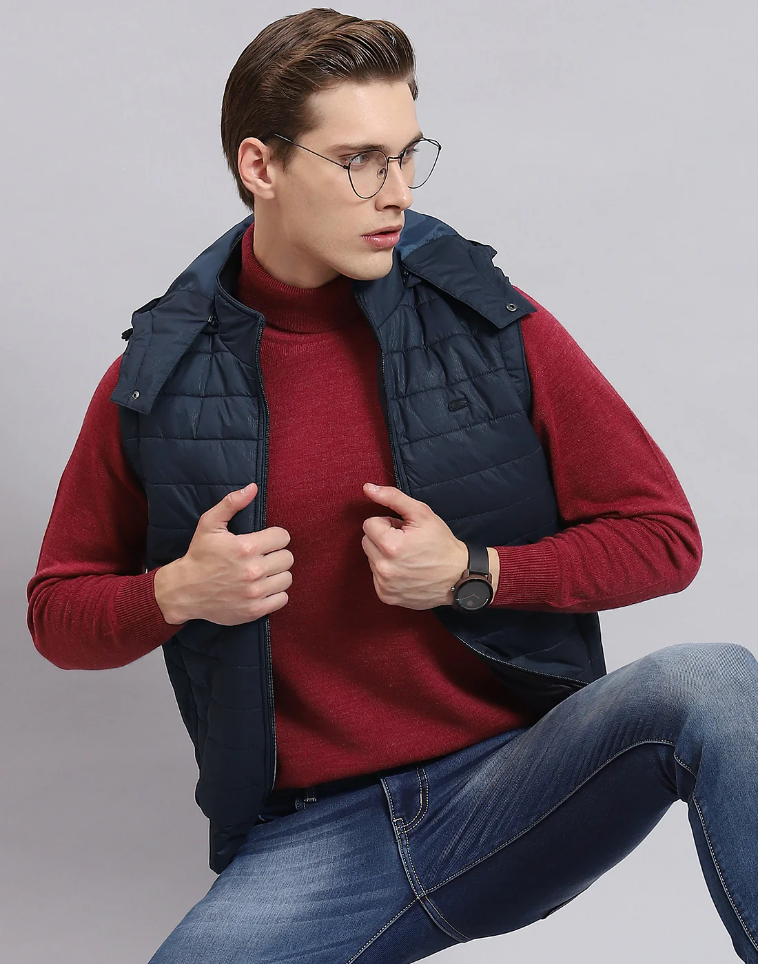 Men Navy Blue Printed Hooded Sleeveless Jacket - Image 2