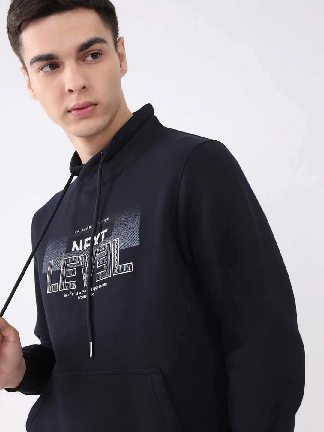 Men Navy Blue Printed Mock Neck Full Sleeve Sweatshirt - Image 7