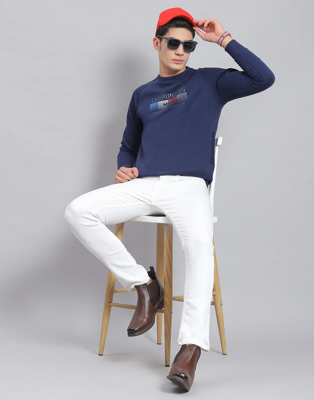 Men Navy Blue Printed Round Neck Full Sleeve Sweatshirt - Image 2