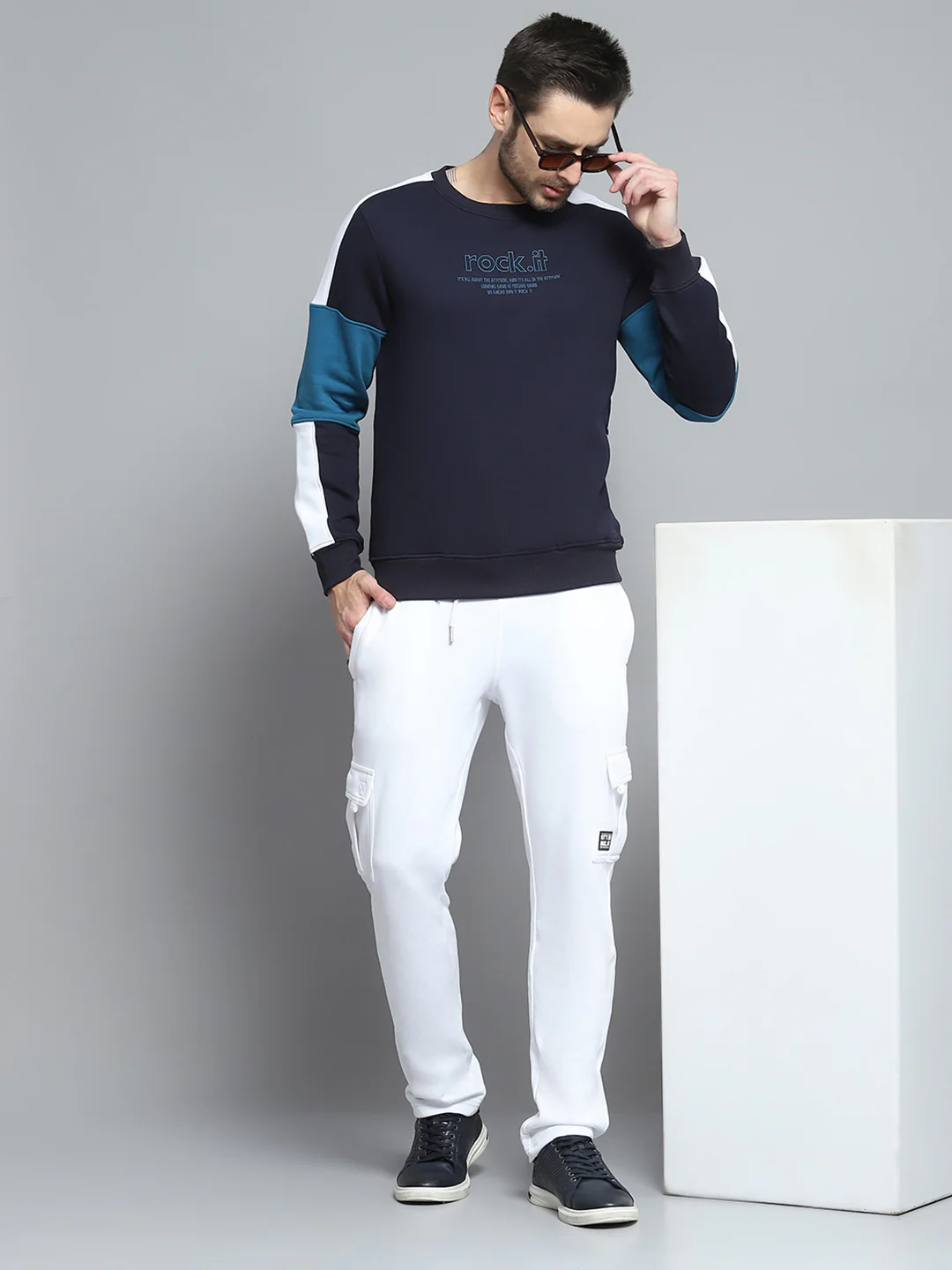 Rock.it Men Navy Blue Printed Round Neck Full Sleeve Sweatshirt - Image 2
