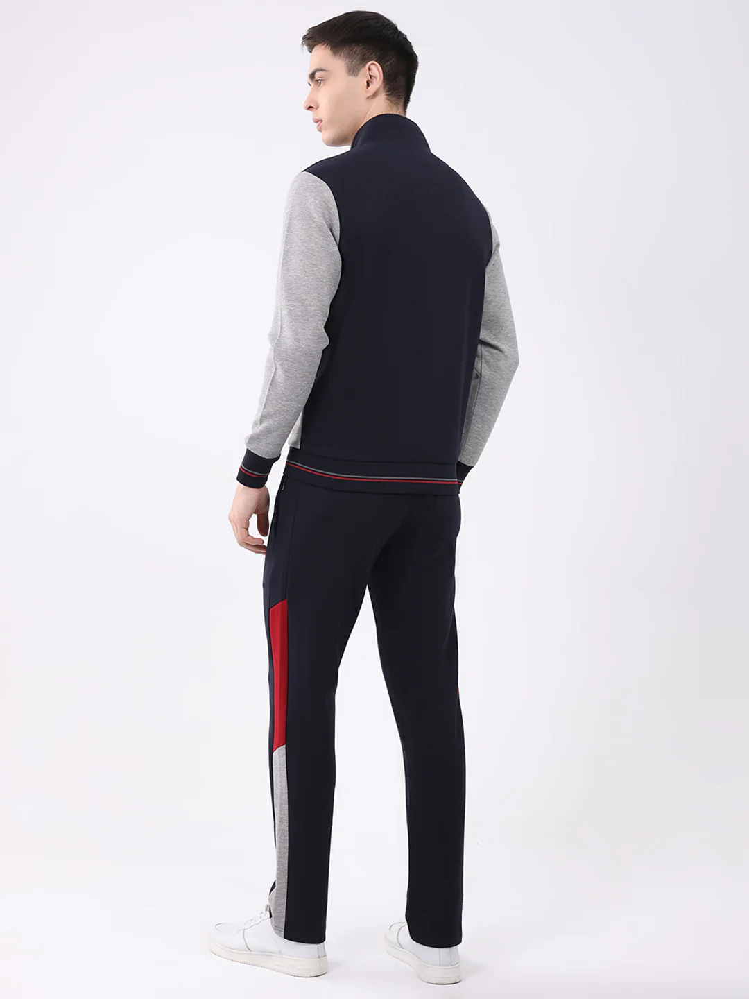 Men Navy Blue Printed Round Neck Full Sleeve Winter Tracksuit - Image 5