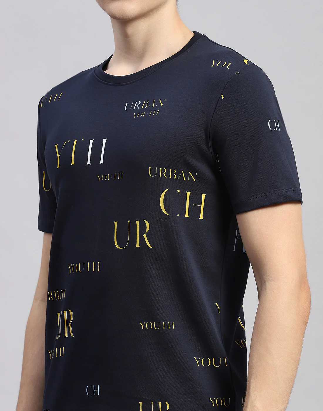 Men Navy Blue Printed Round Neck Half Sleeve Bermuda Set - Image 7