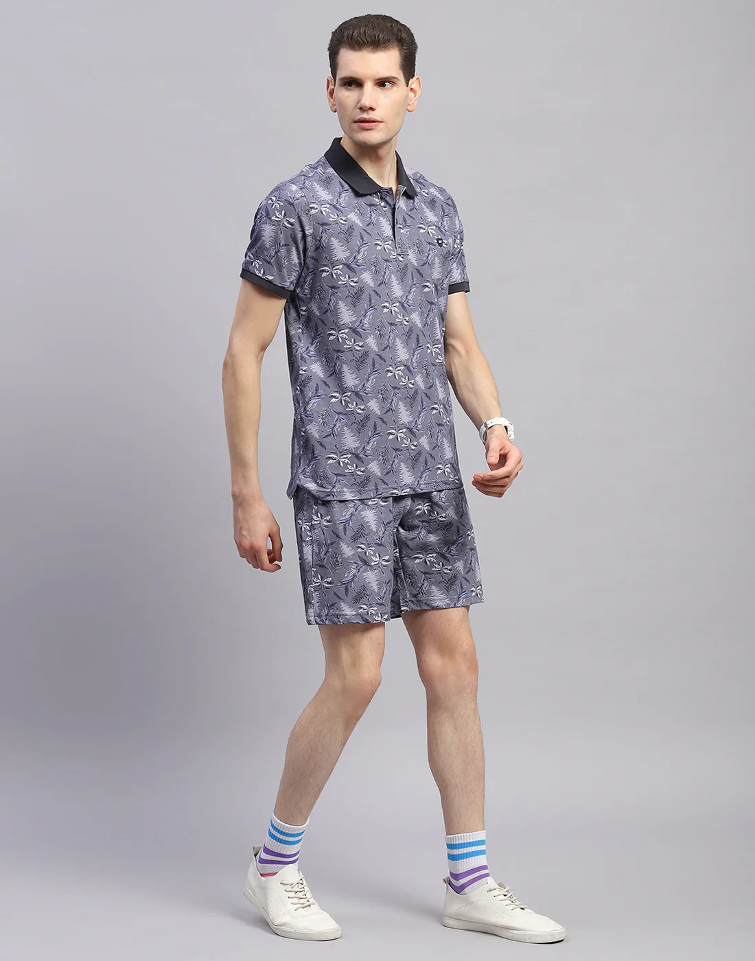 Men Navy Blue Printed Round Neck Half Sleeve Bermuda Set - Image 4